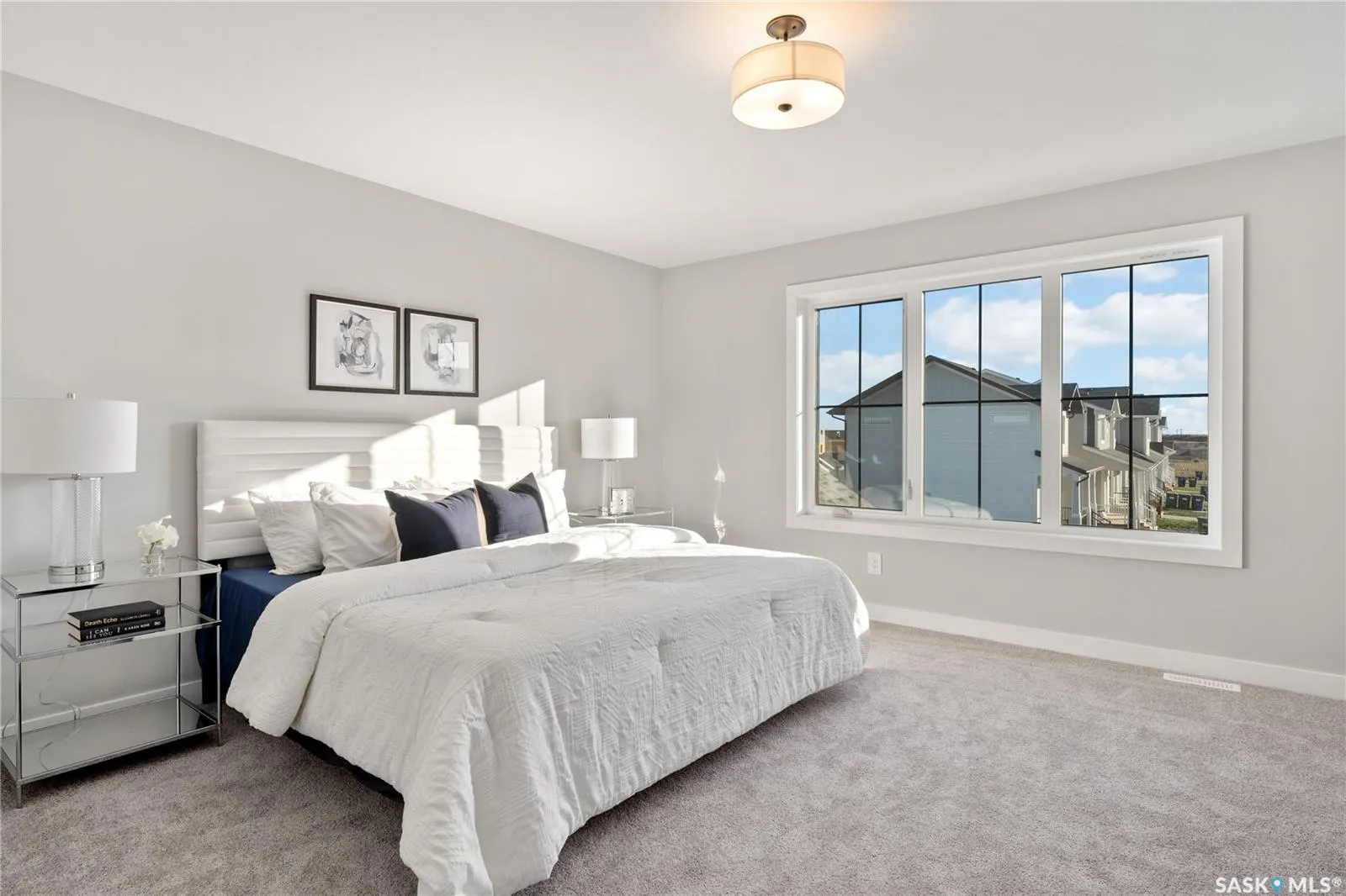 10 Vancouver CRESCENT