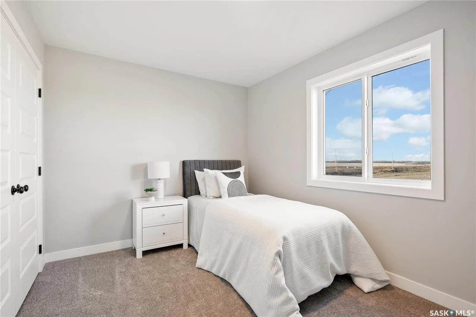 10 Vancouver CRESCENT