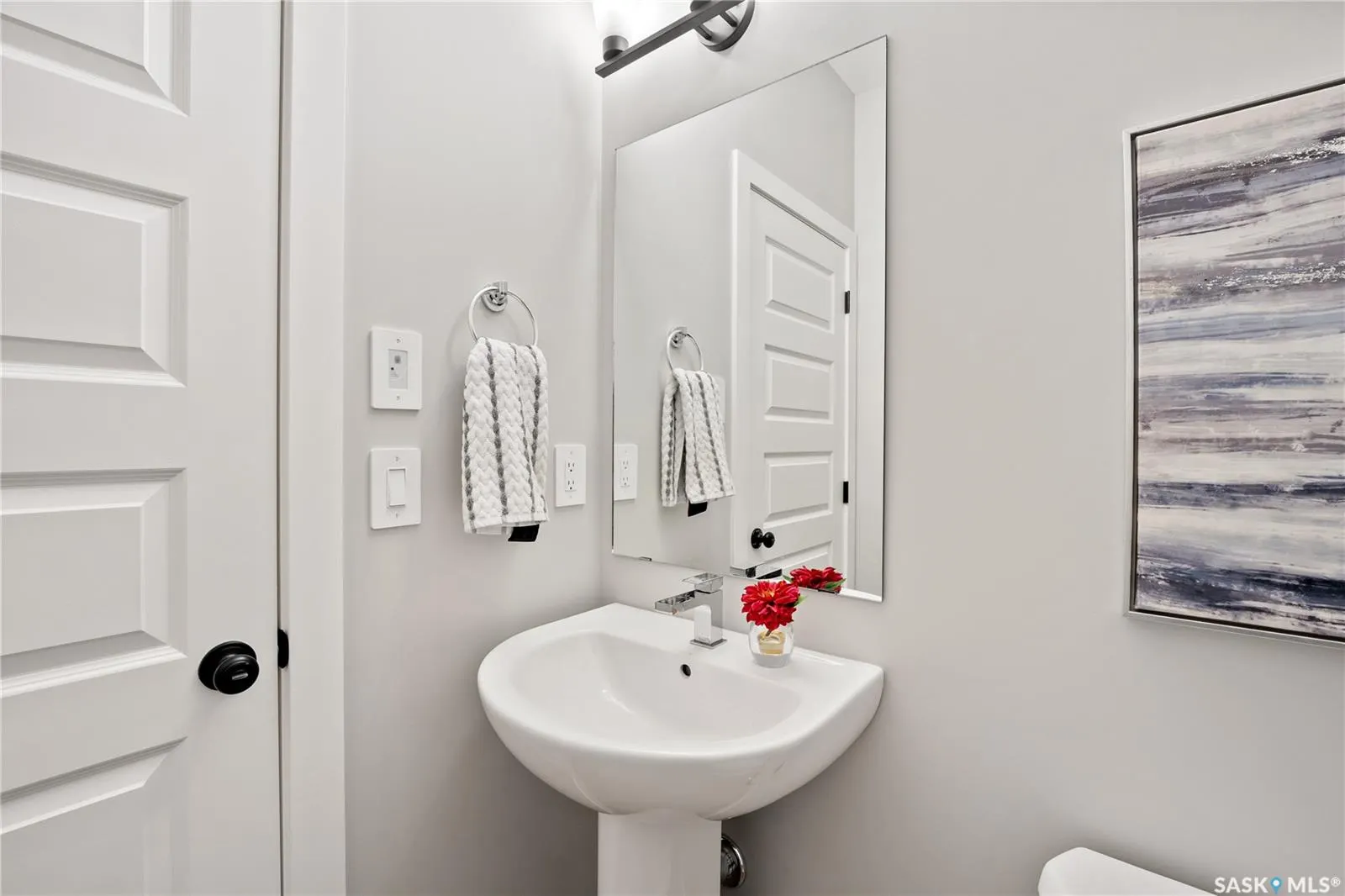 10 Vancouver CRESCENT