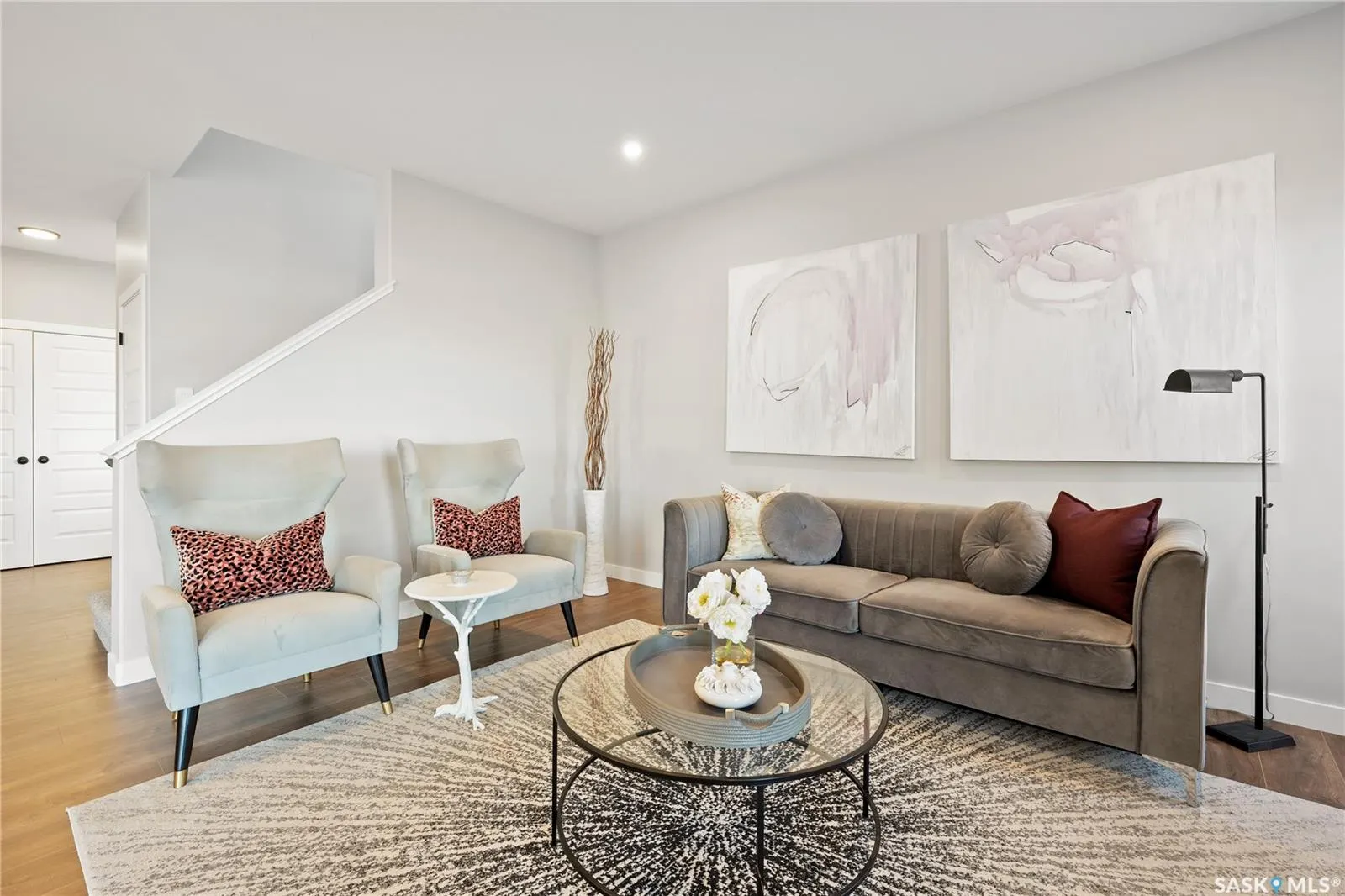 10 Vancouver CRESCENT
