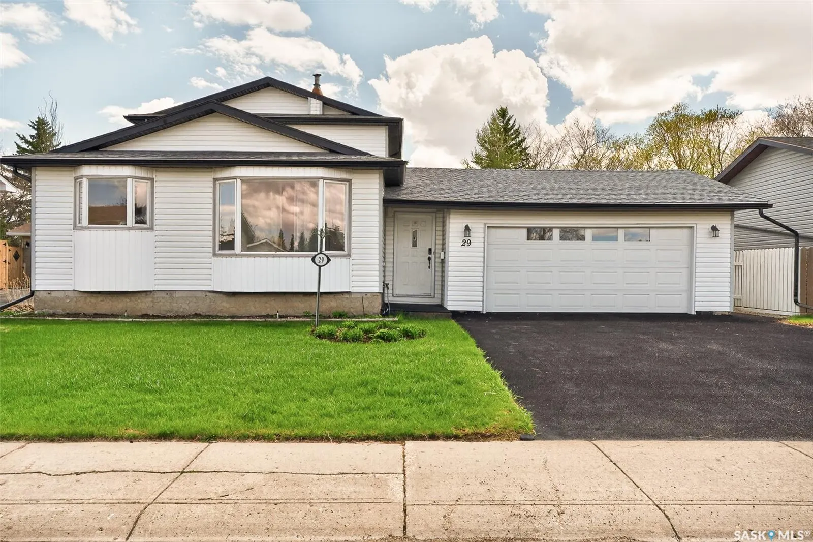 29 Edelweiss CRESCENT