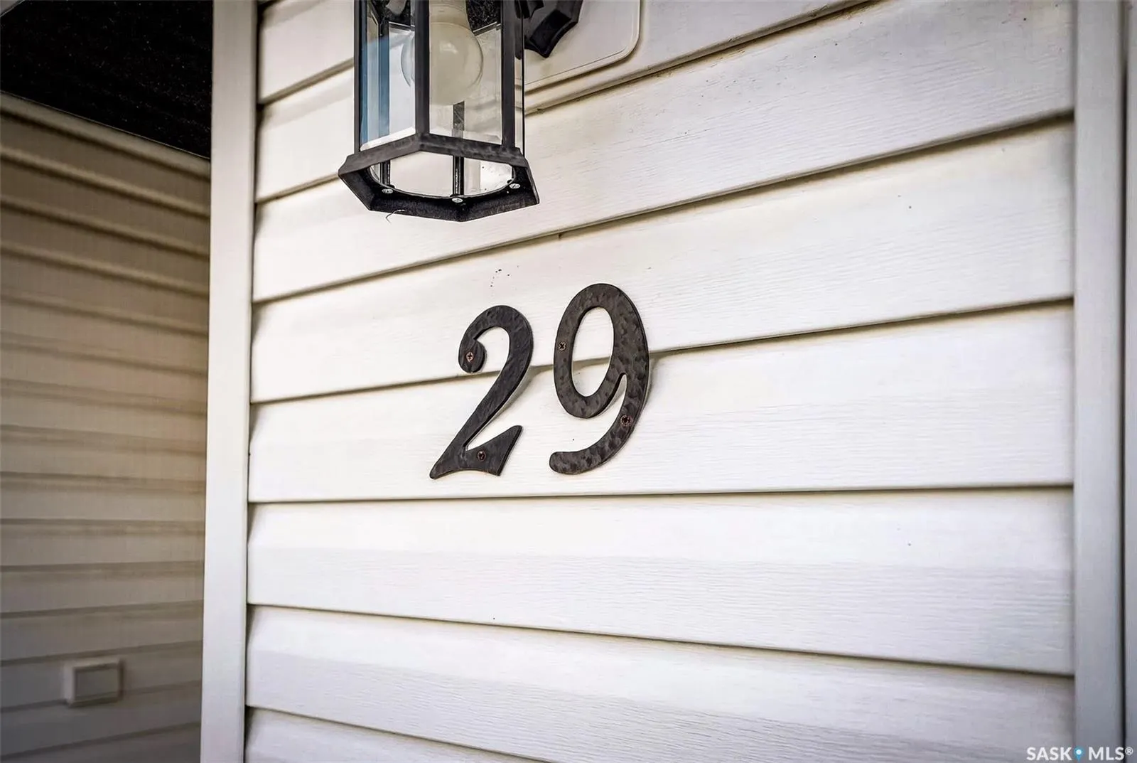 29 Edelweiss CRESCENT