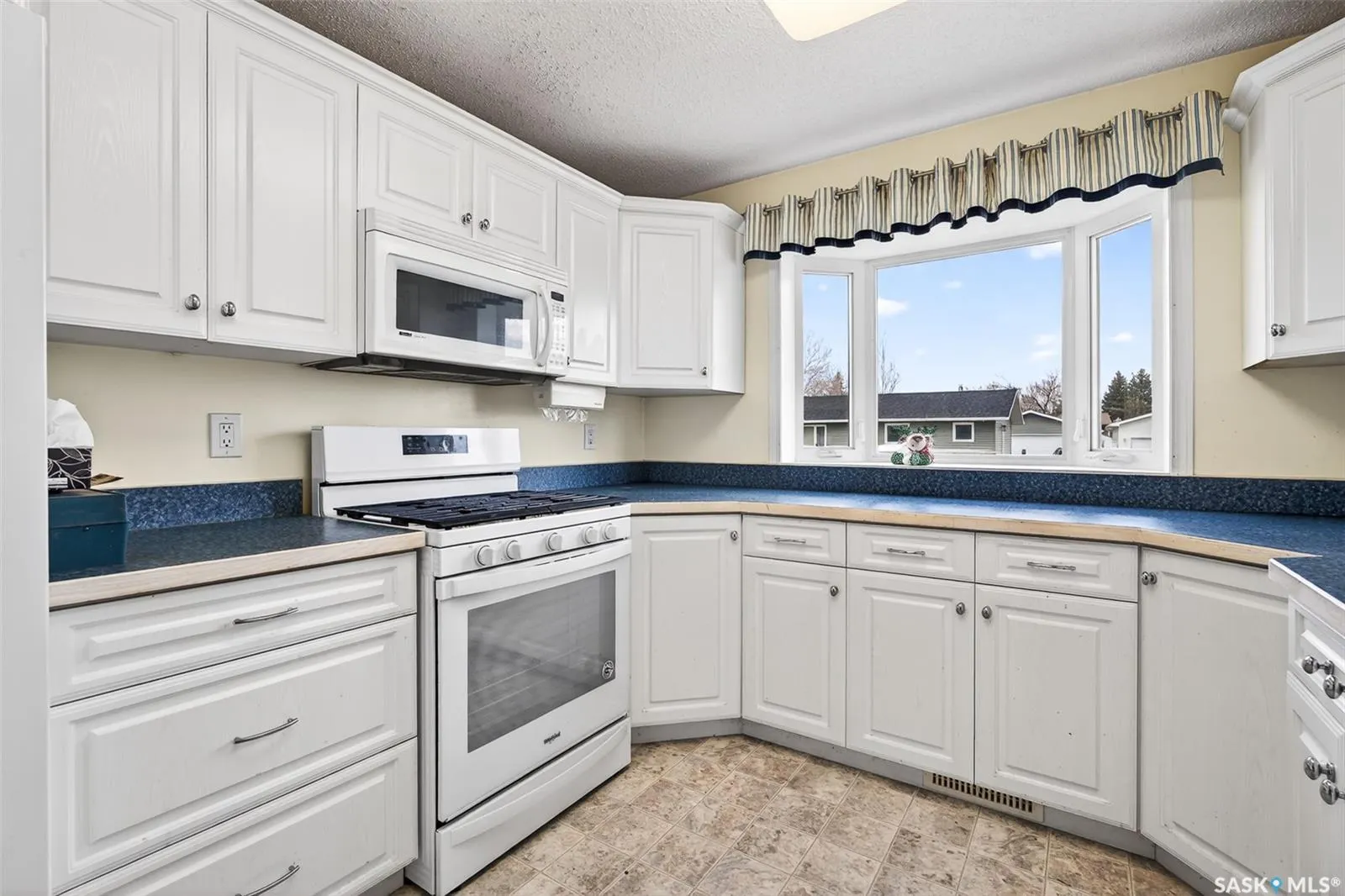 29 Edelweiss CRESCENT