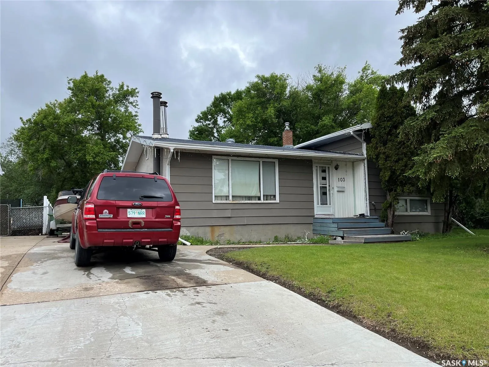 103 Matheson CRESCENT