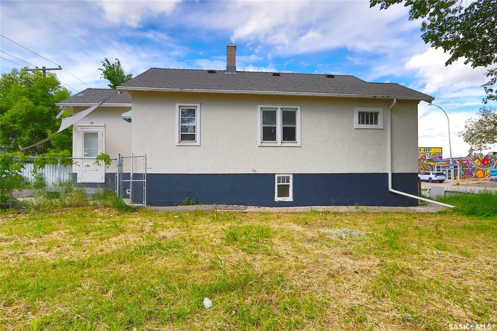 1824 Winnipeg STREET #A&B