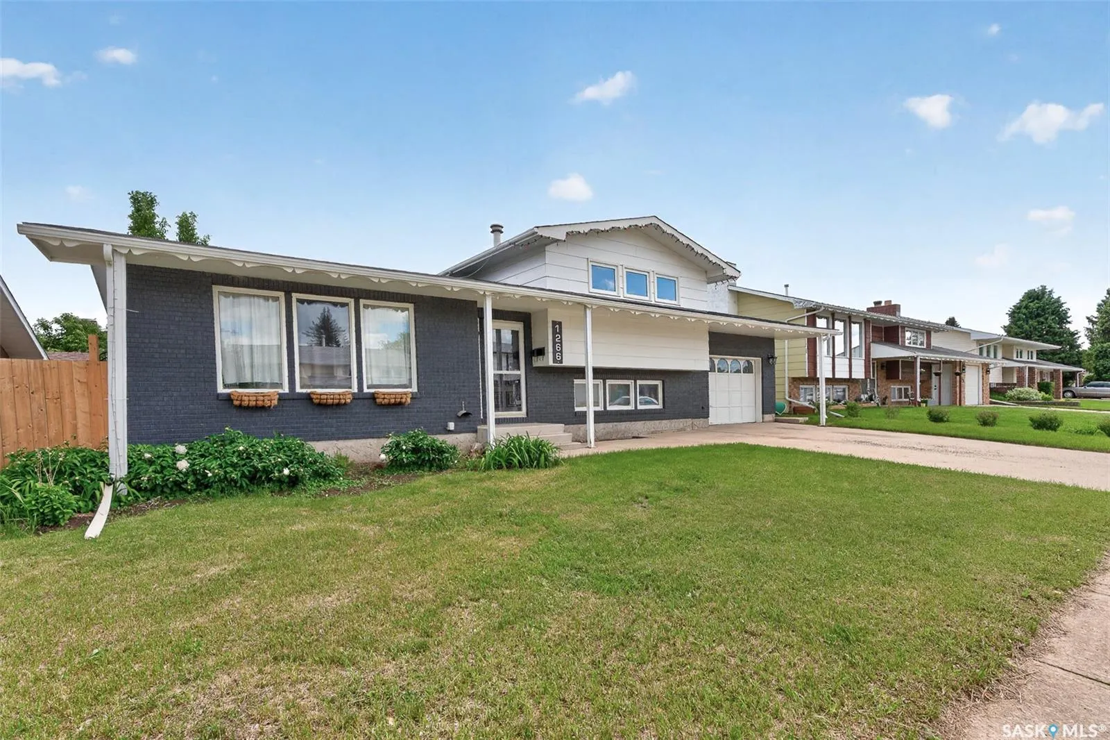 1266 Maybery CRESCENT
