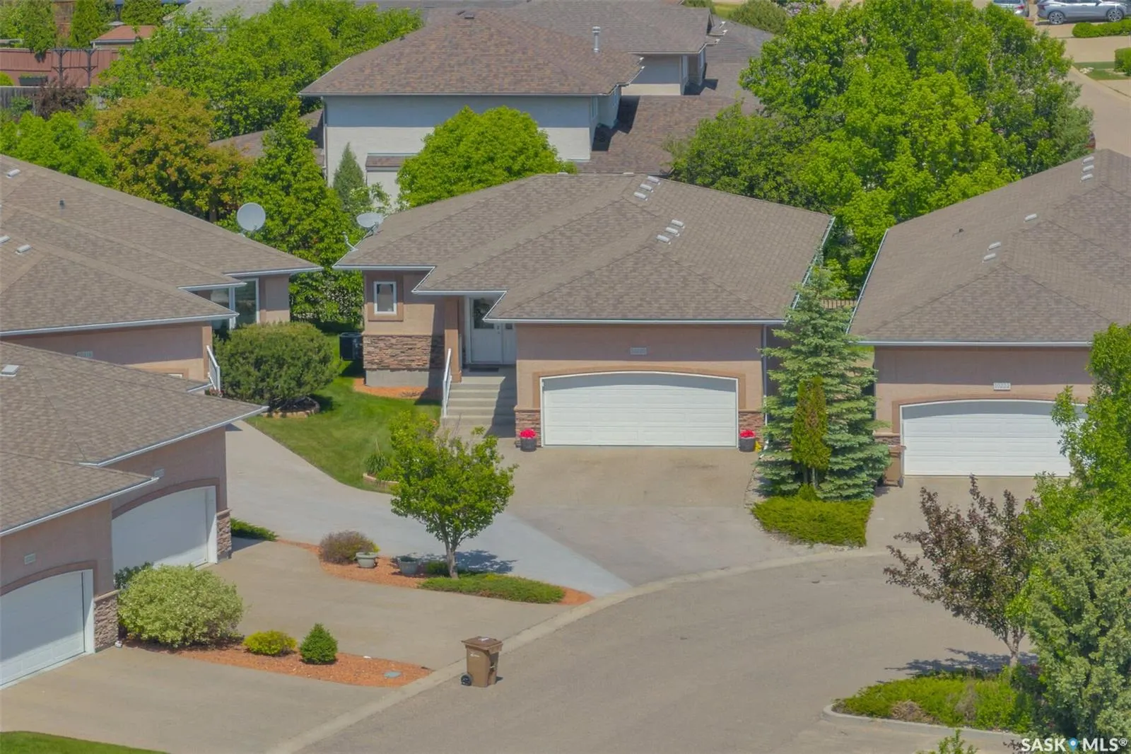 10220 Wascana ESTATES