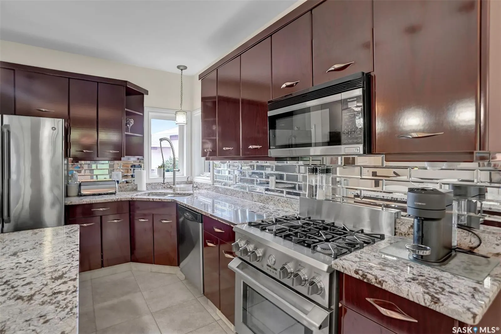 10220 Wascana ESTATES
