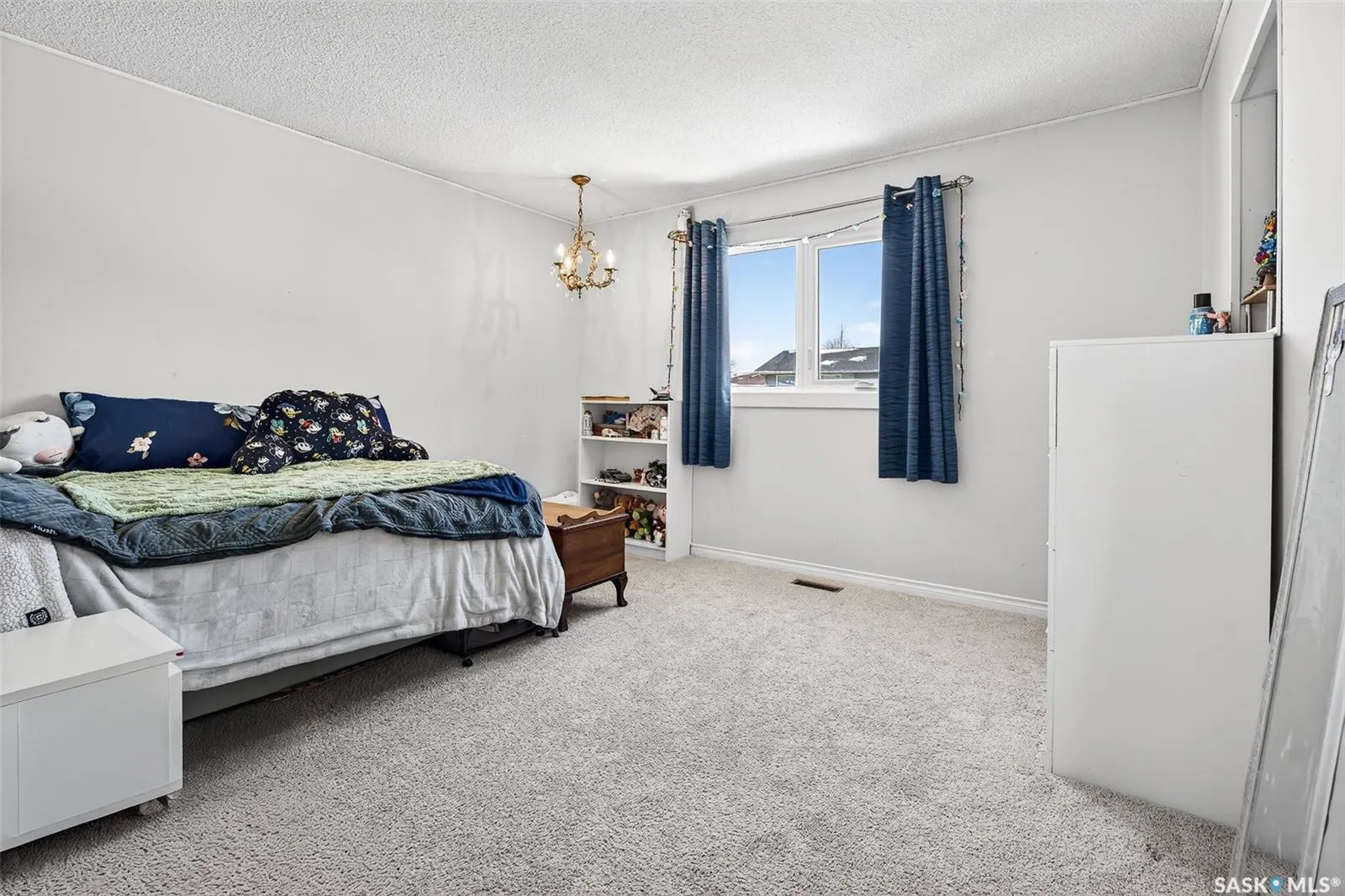 1321 Prince CRESCENT