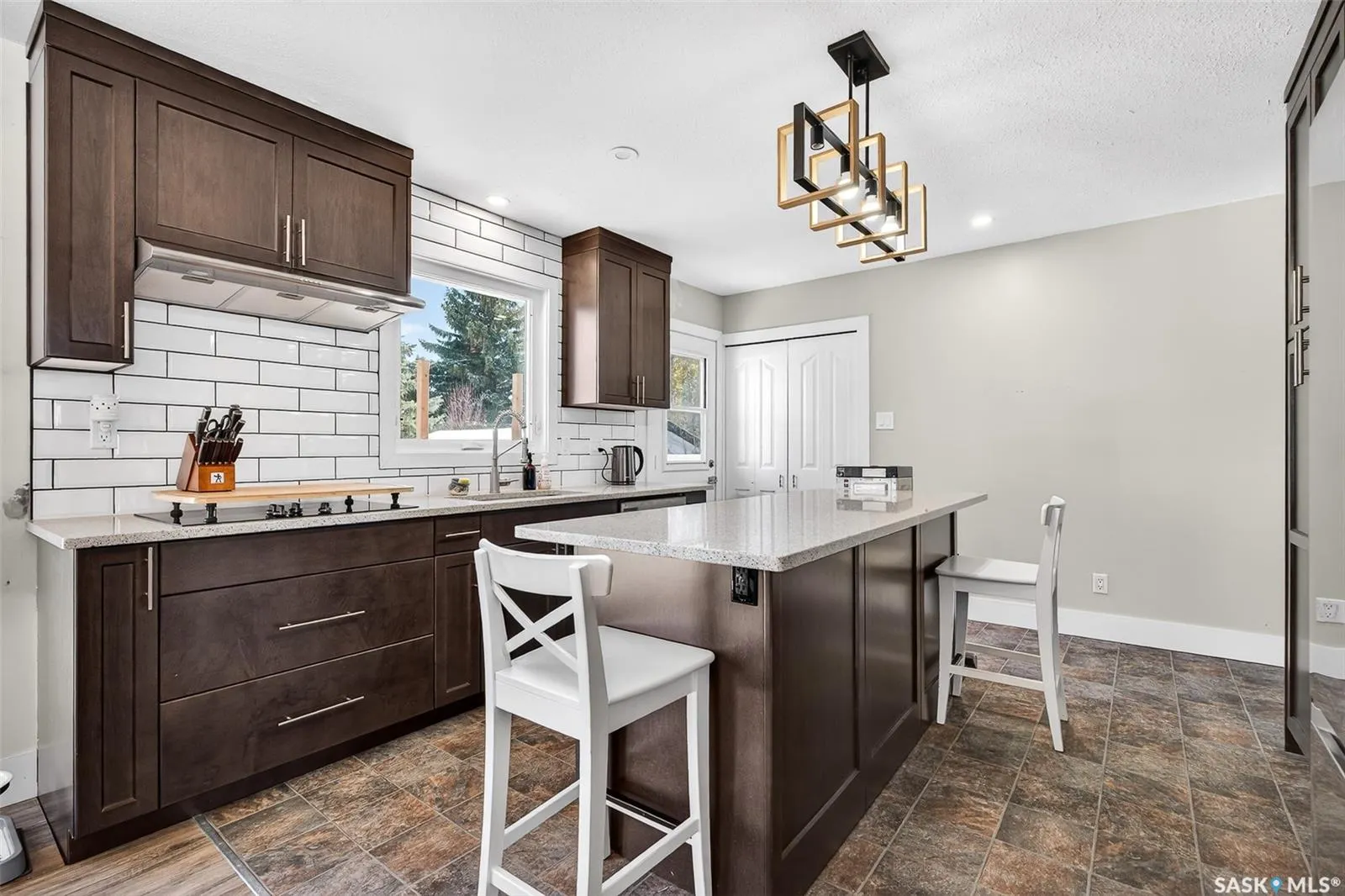 1321 Prince CRESCENT