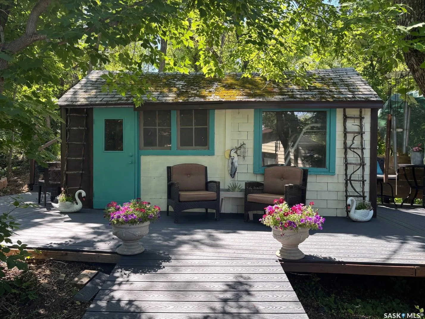232 Green AVENUE