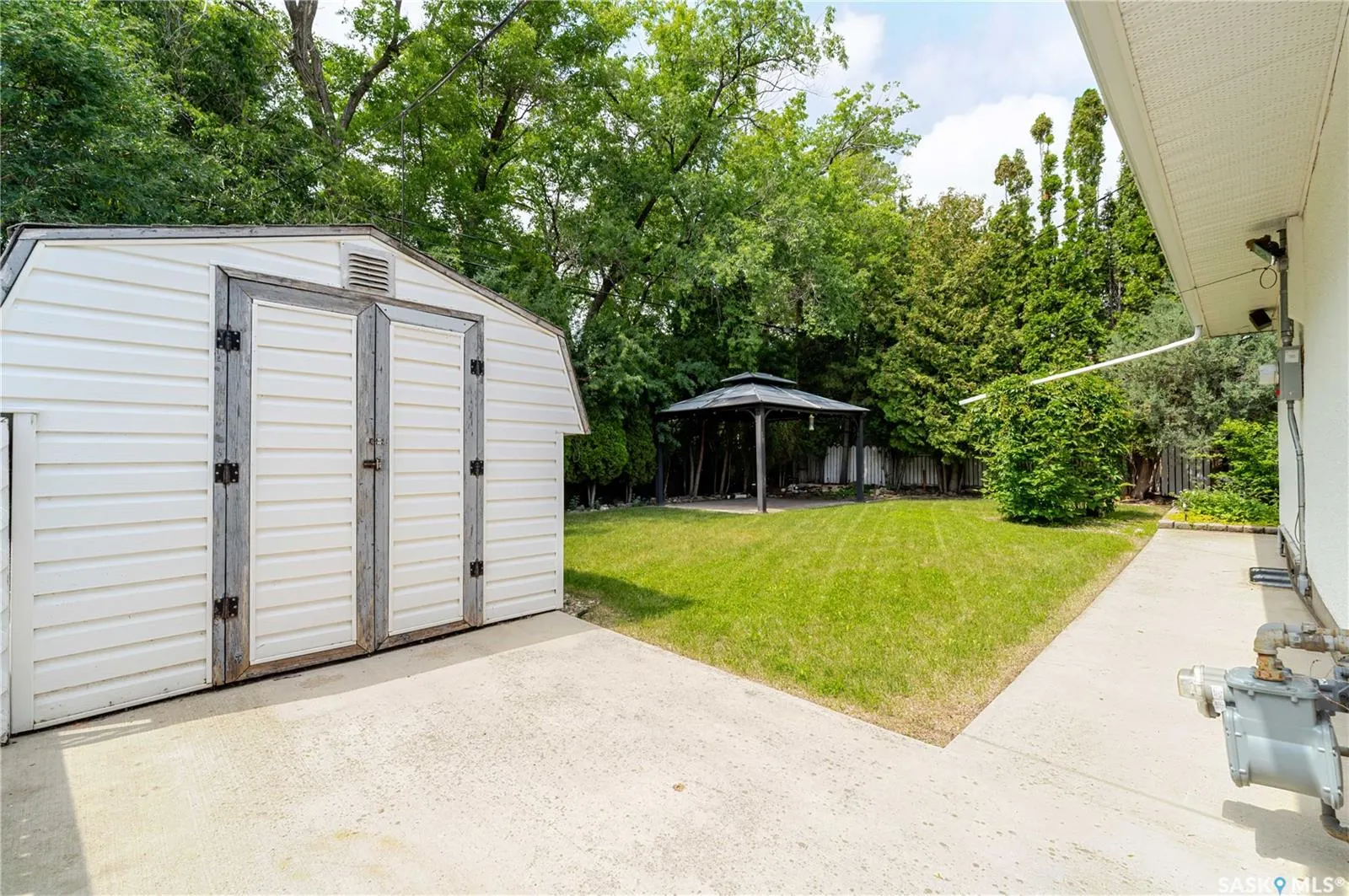 1014 Hopkins CRESCENT