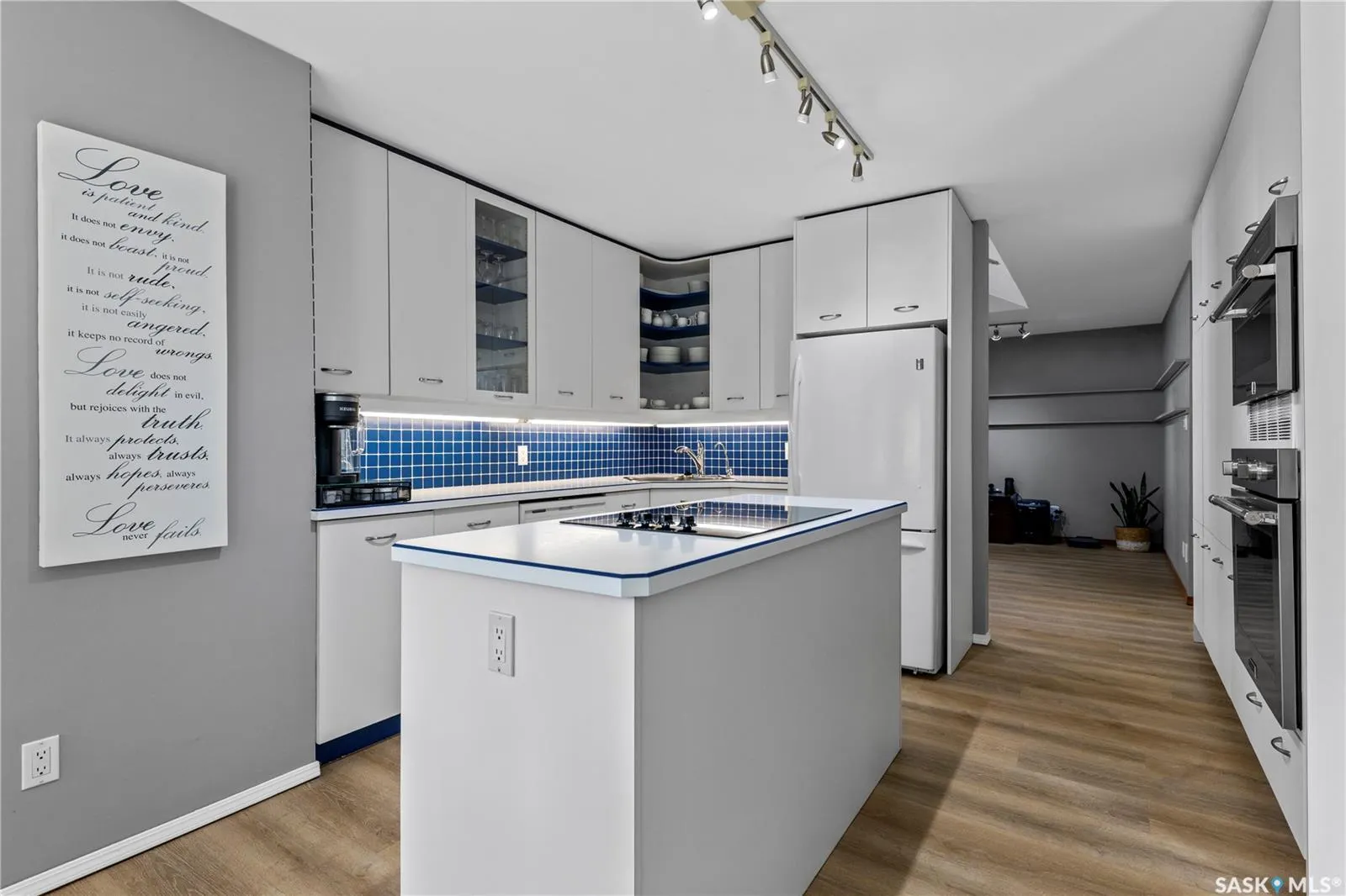 270 Prospect CRESCENT