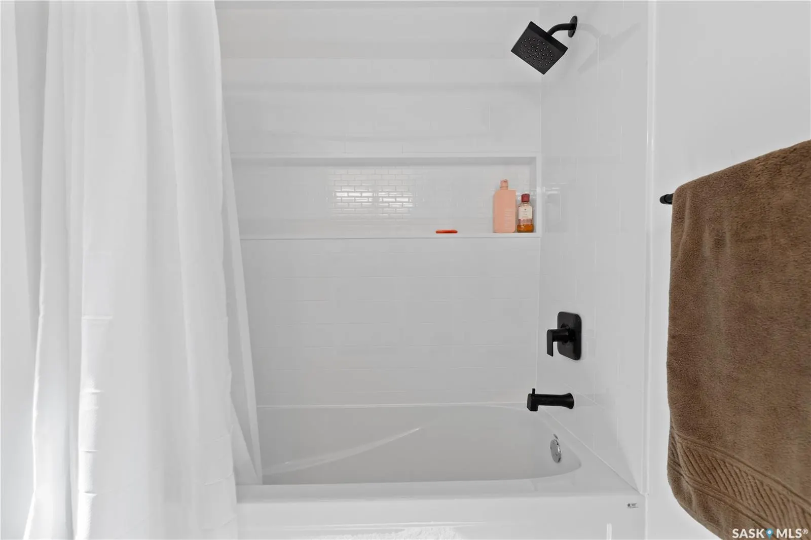 342 4th STREET E