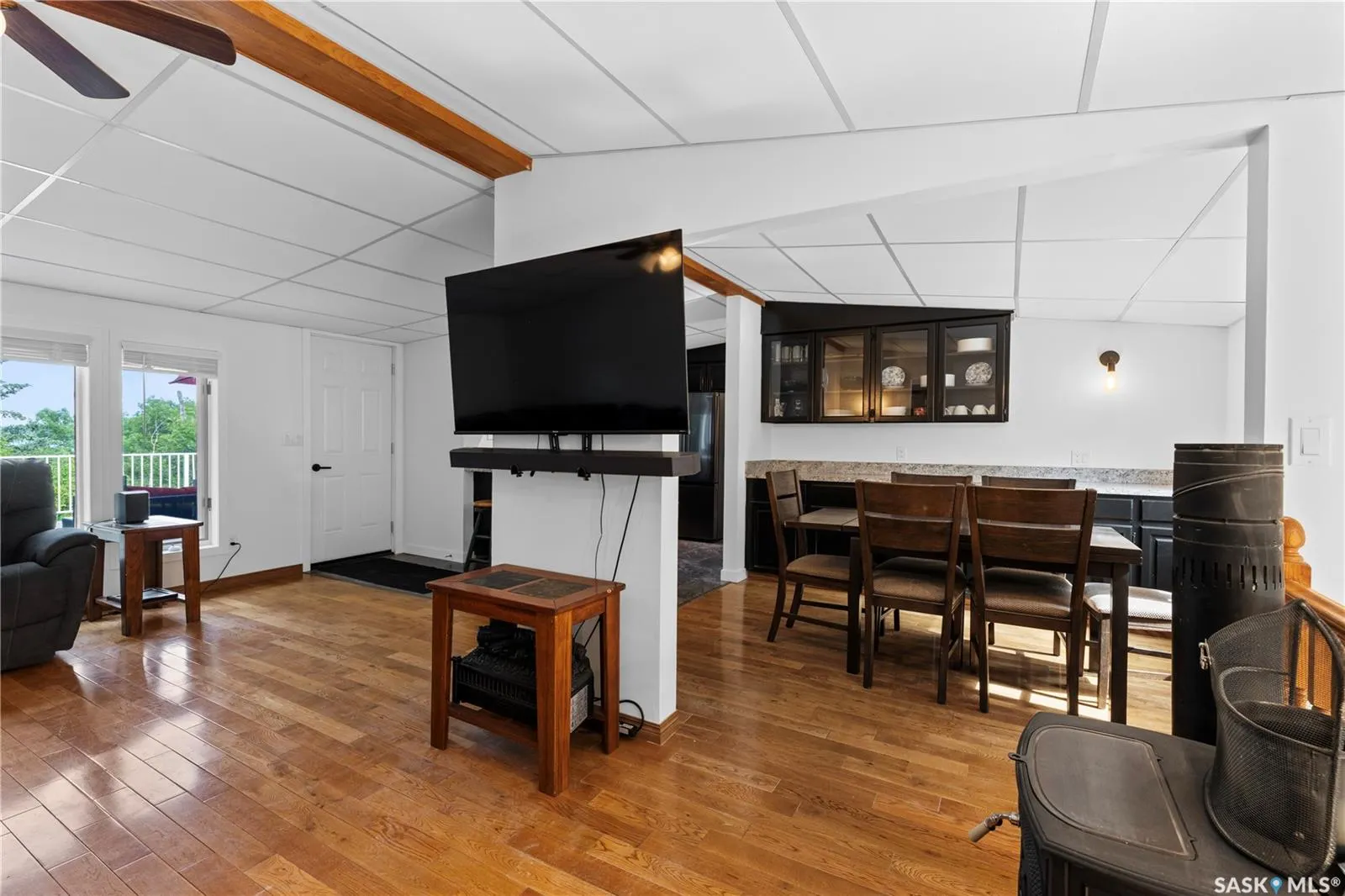 342 4th STREET E