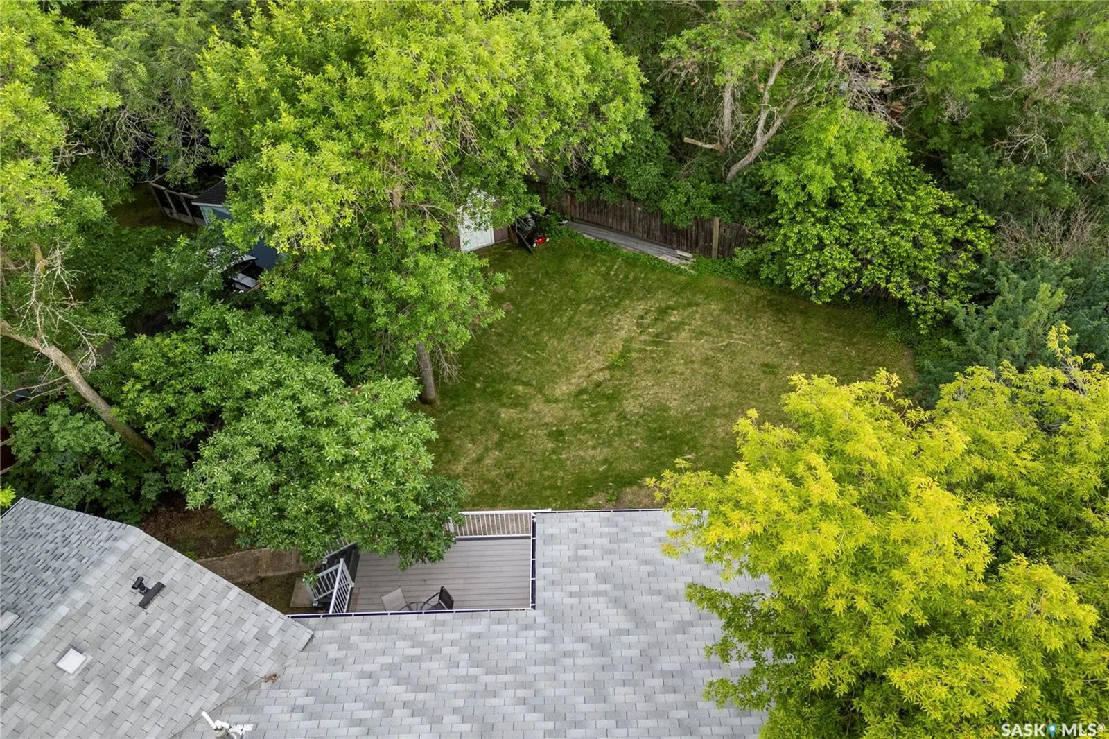 342 4th STREET E