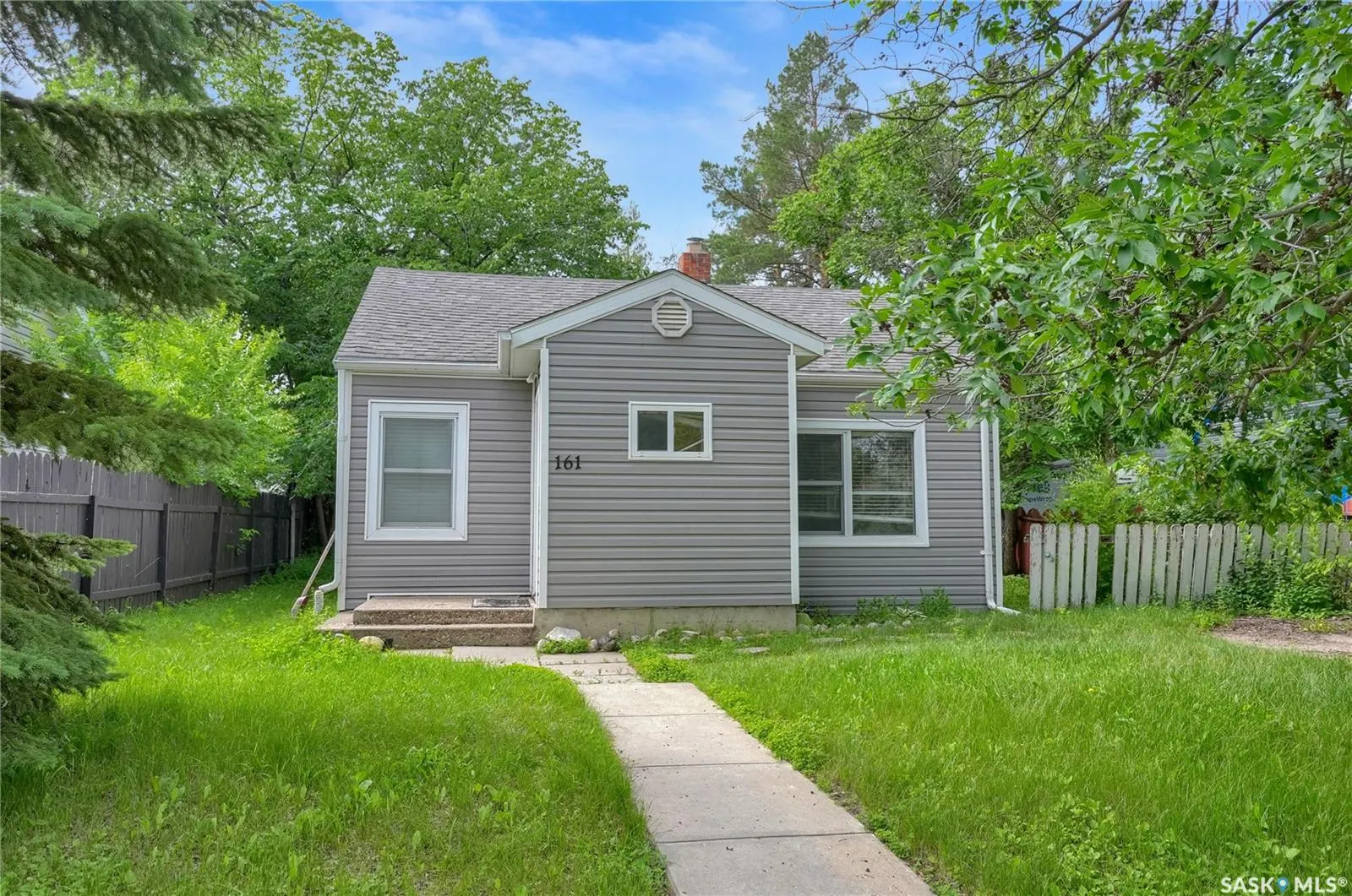 161 Lillooet STREET E