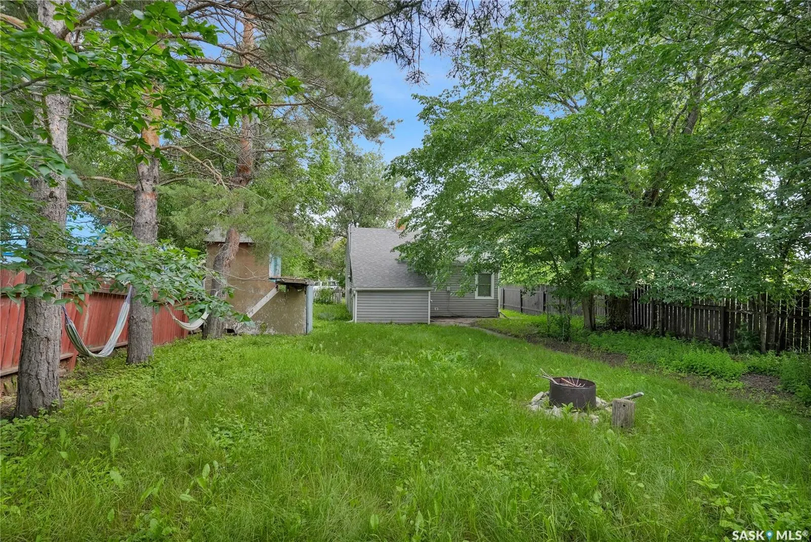161 Lillooet STREET E