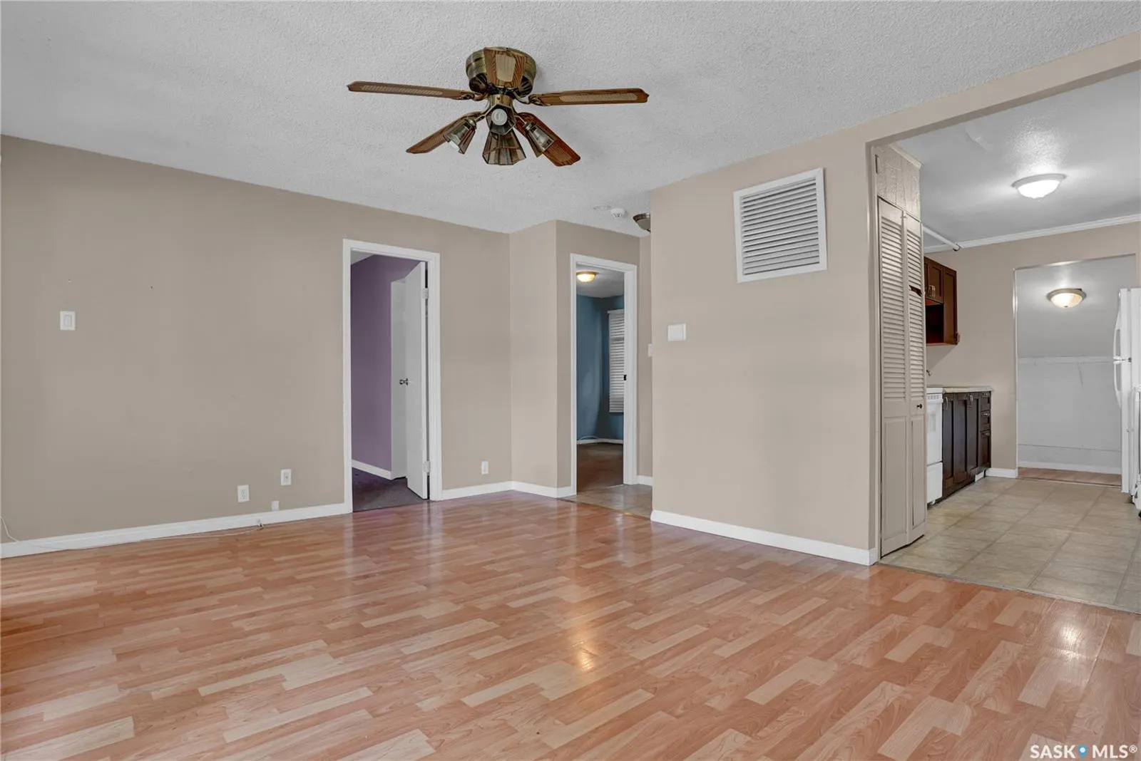 161 Lillooet STREET E