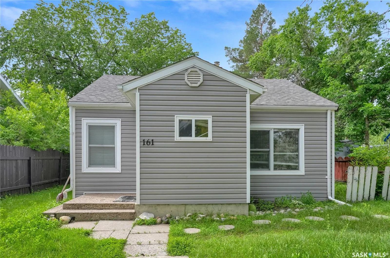 161 Lillooet STREET E
