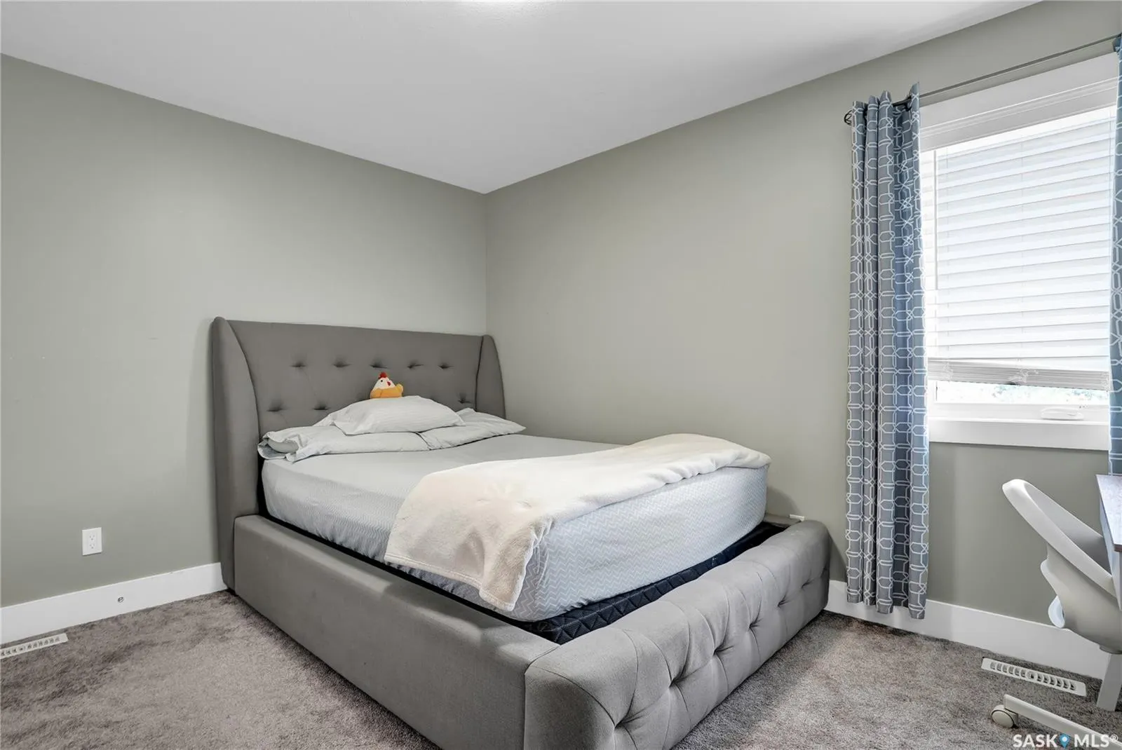 1049 Maplewood DRIVE