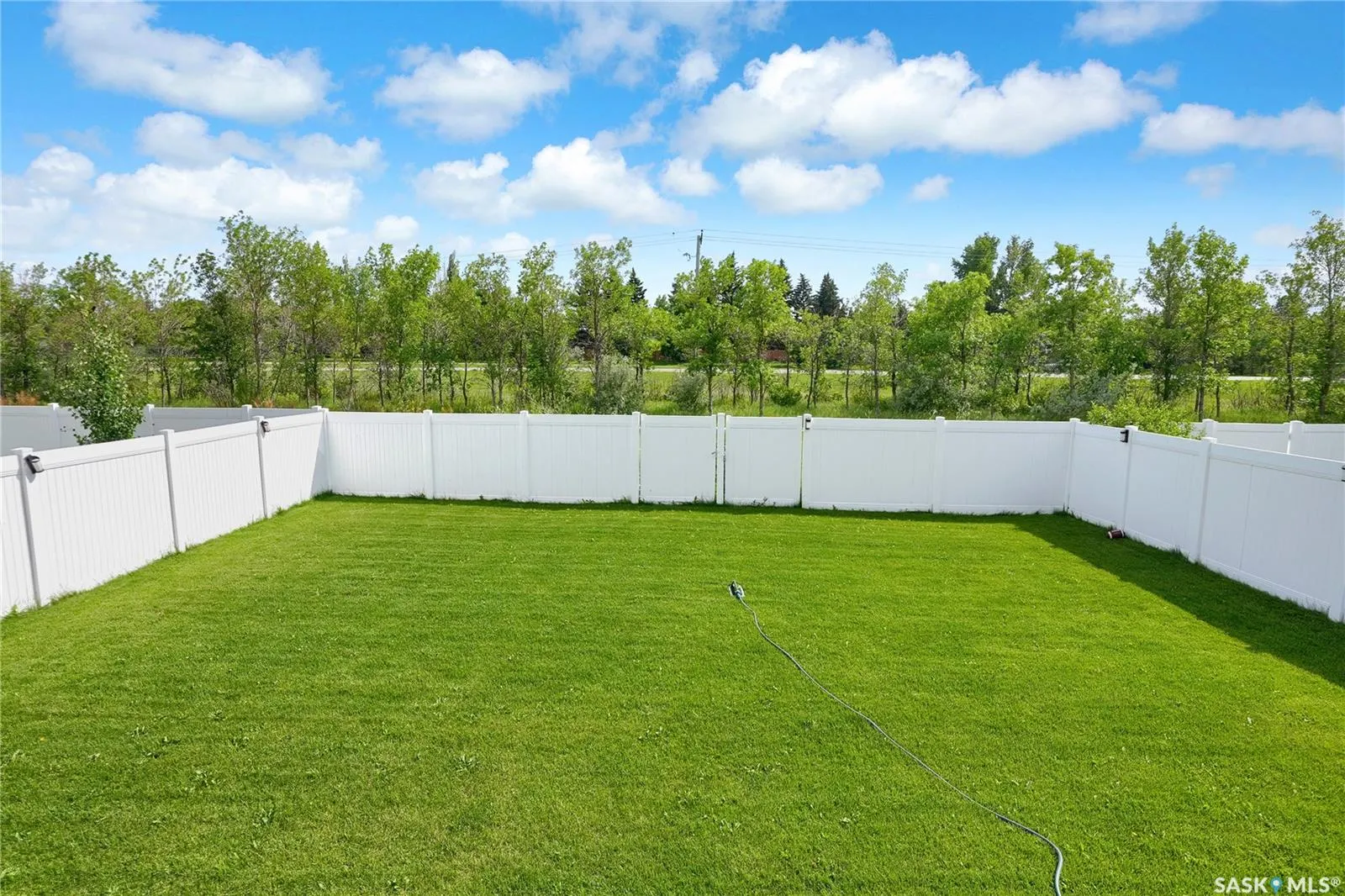 1049 Maplewood DRIVE