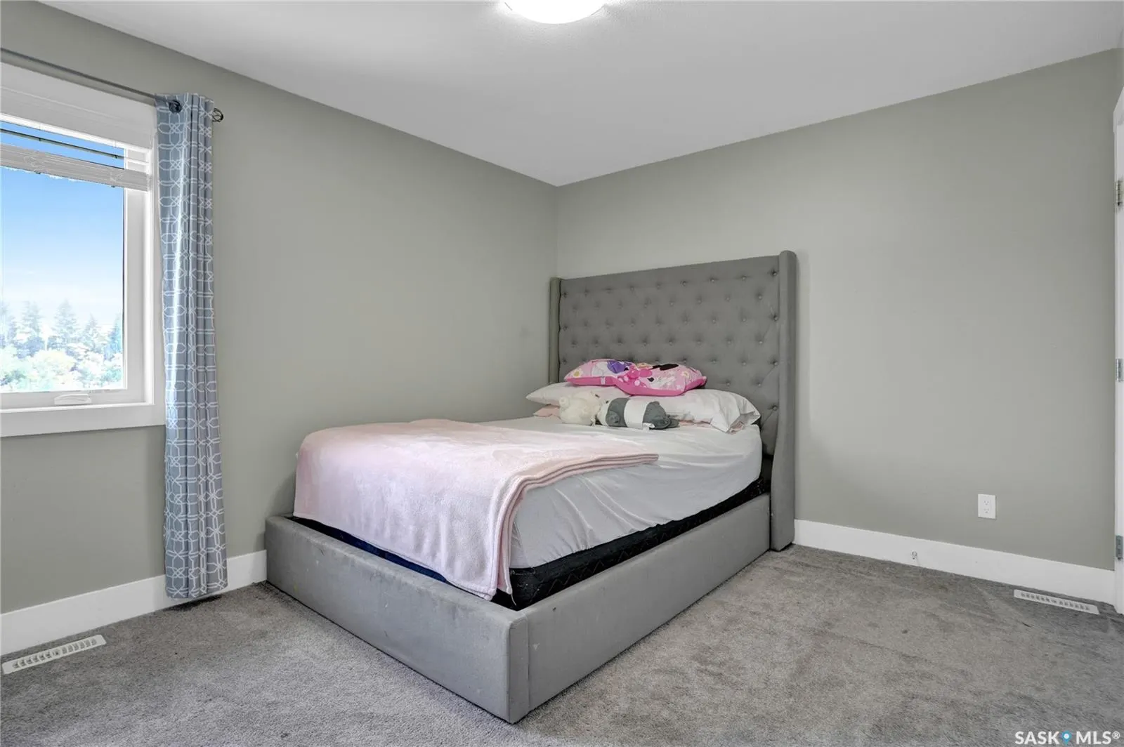 1049 Maplewood DRIVE