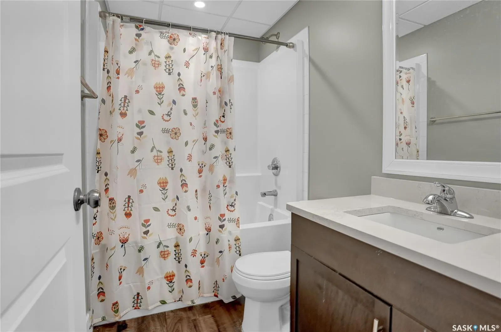 1049 Maplewood DRIVE