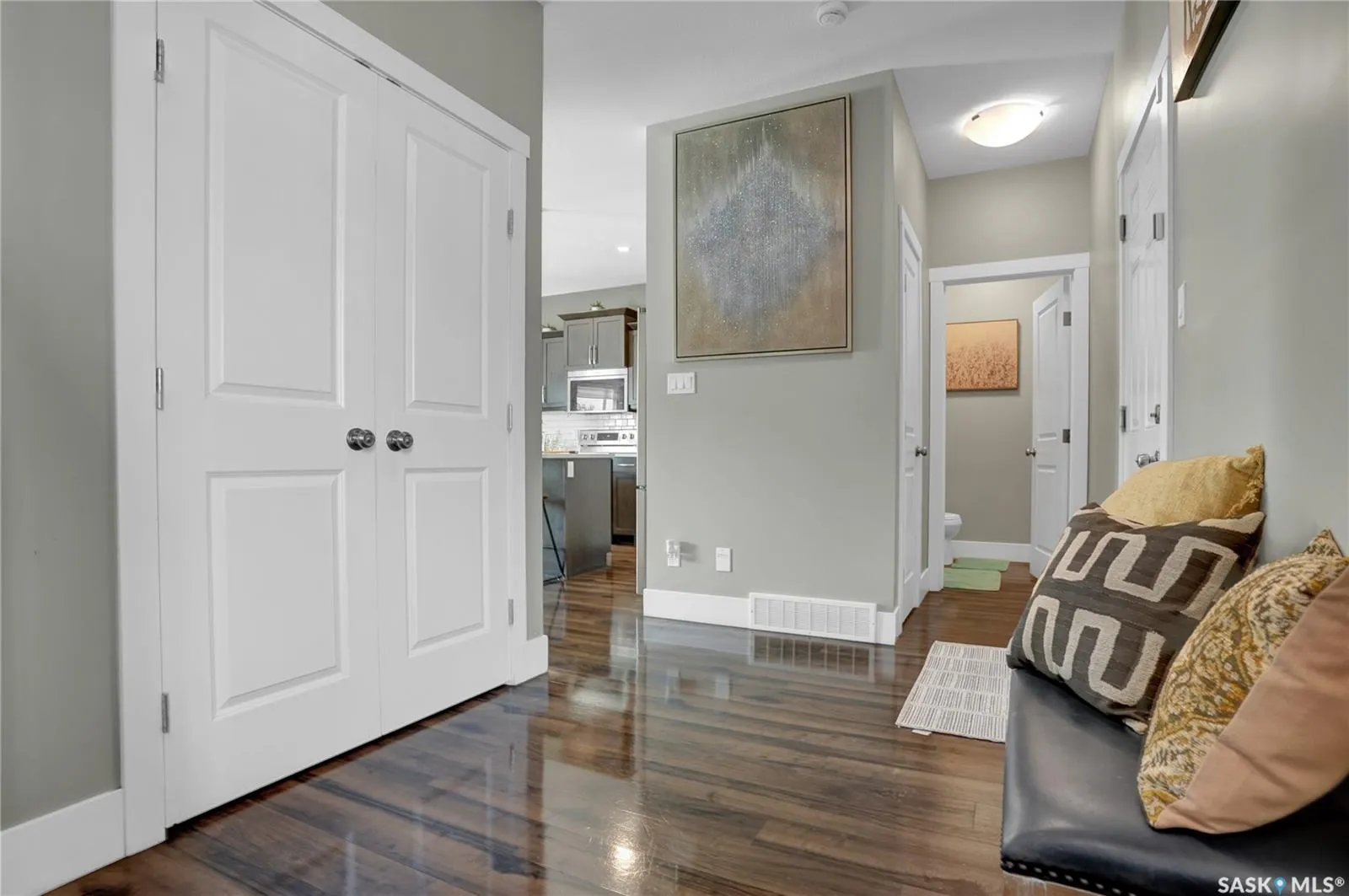 1049 Maplewood DRIVE