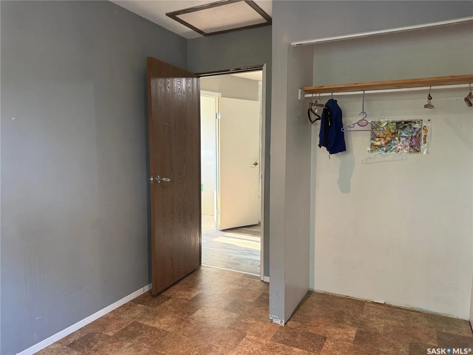 25 Home STREET W