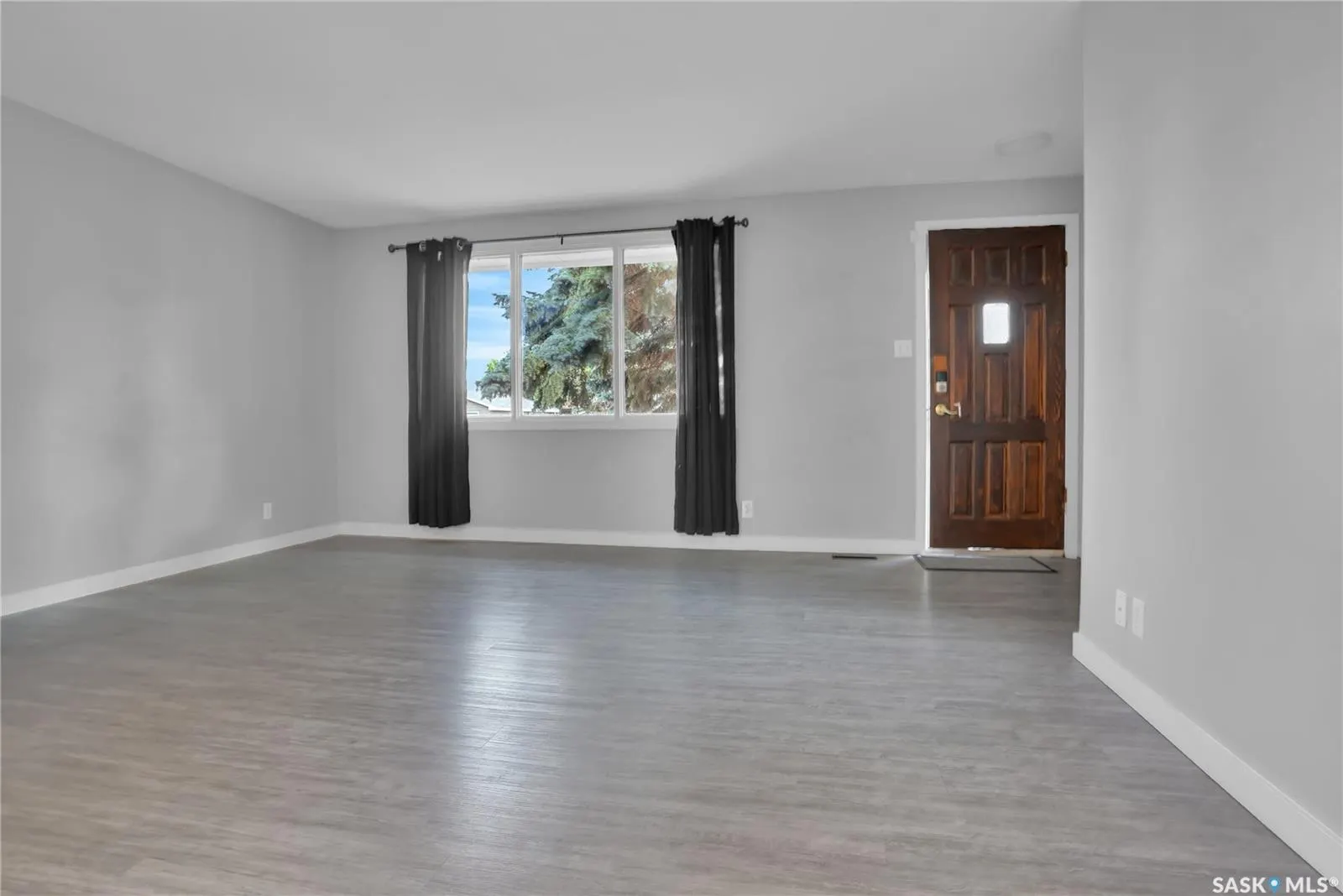 1228 Athabasca STREET W