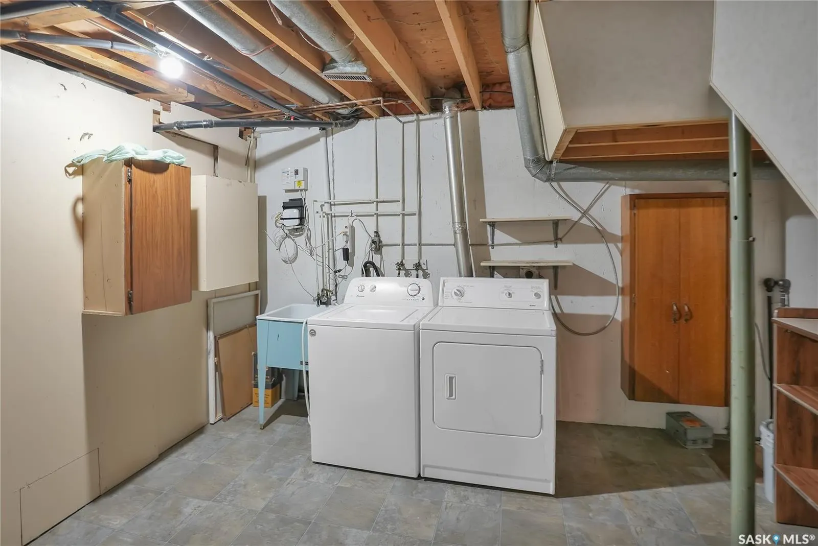 1228 Athabasca STREET W