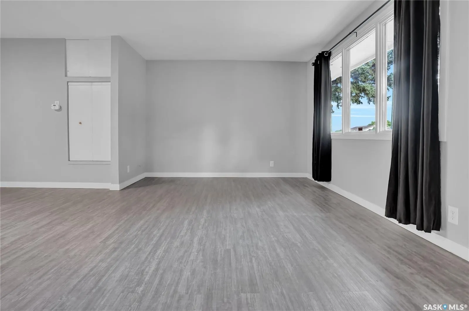 1228 Athabasca STREET W