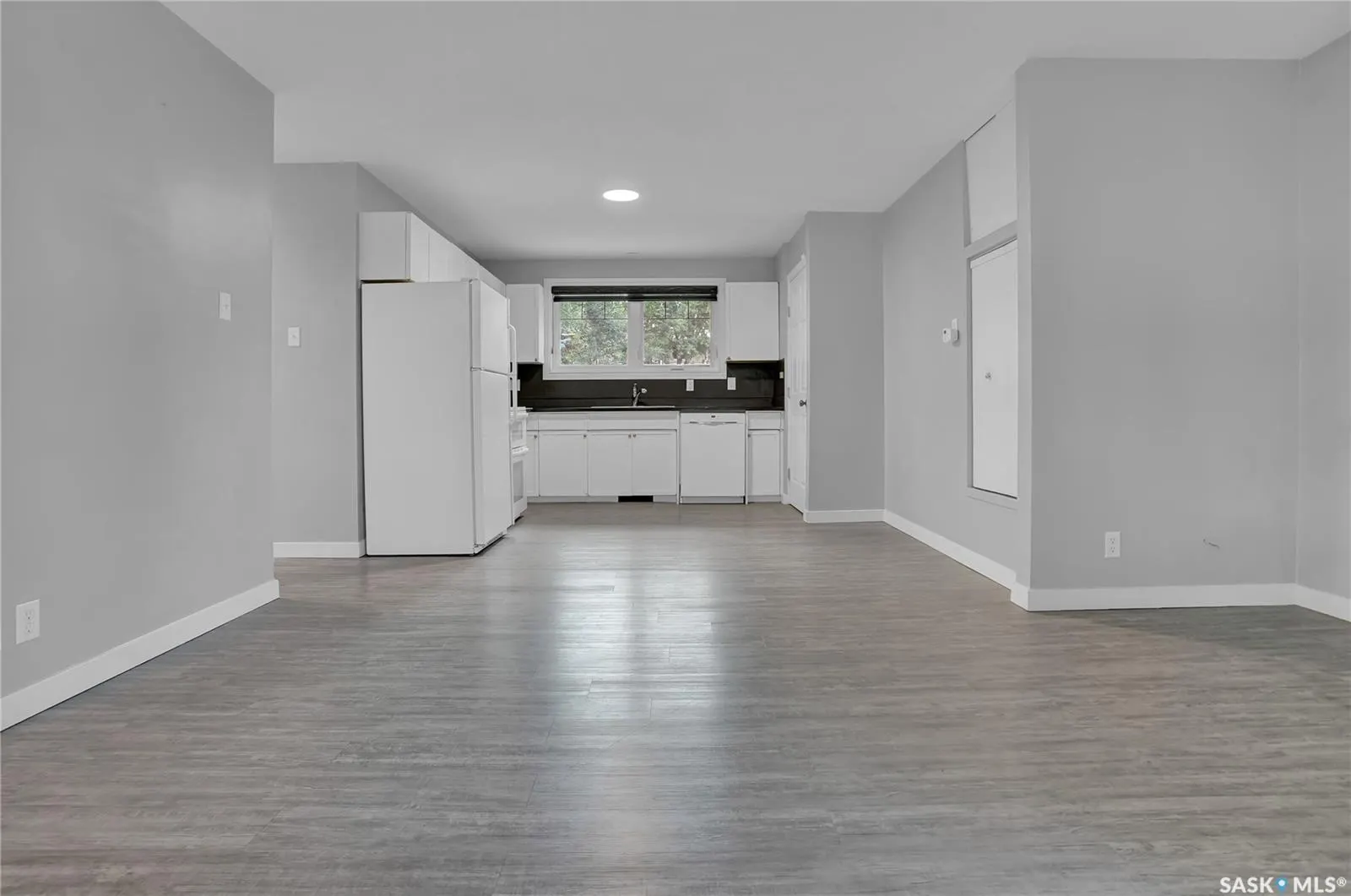 1228 Athabasca STREET W