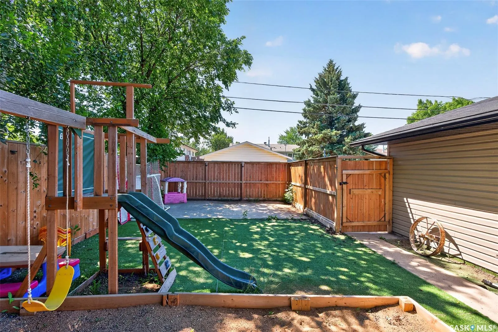 1207 Grandview STREET W