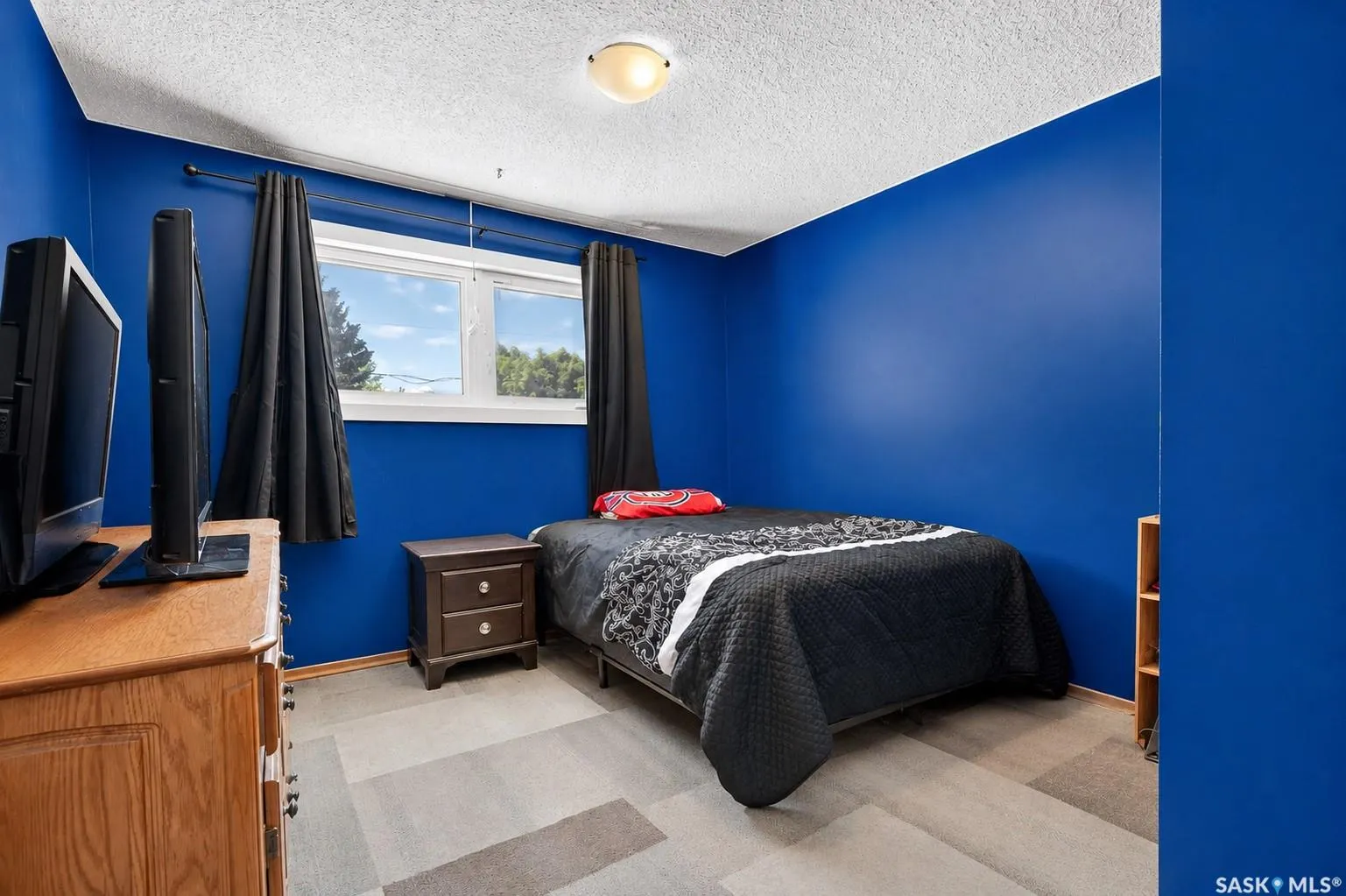 1207 Grandview STREET W