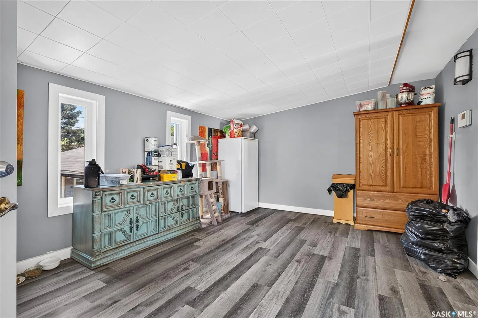 1207 Grandview STREET W