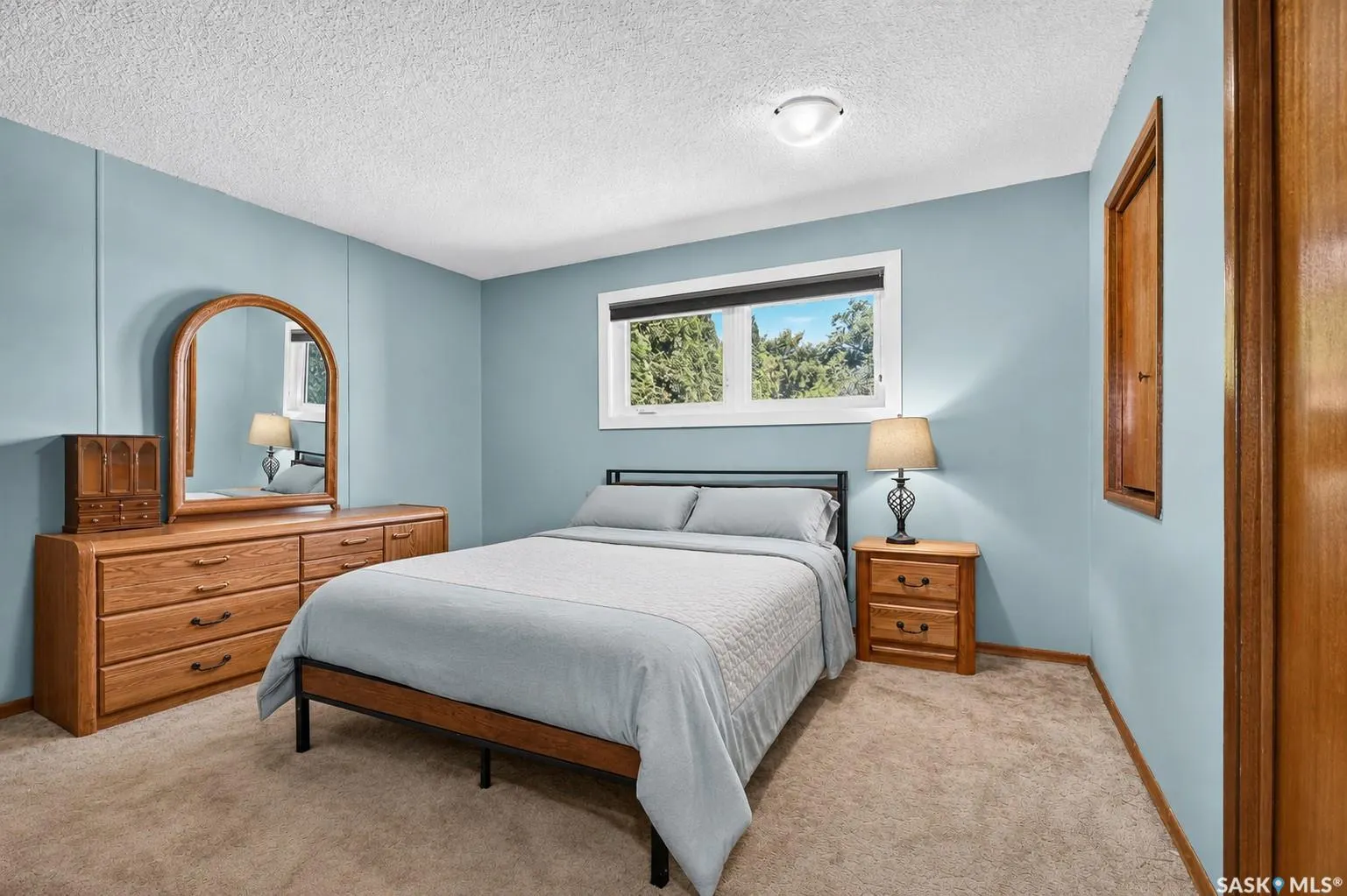1207 Grandview STREET W