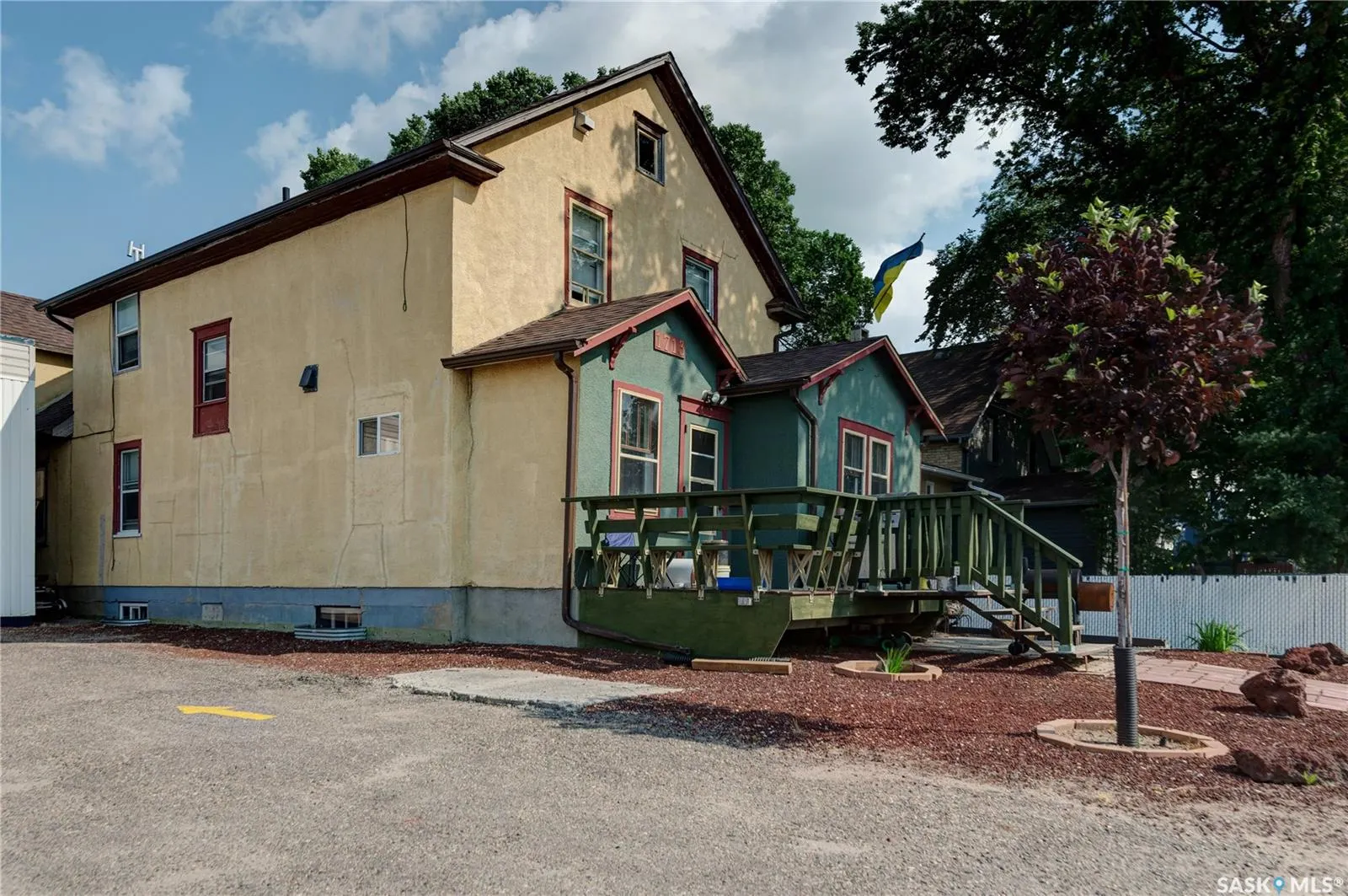1713 St John STREET