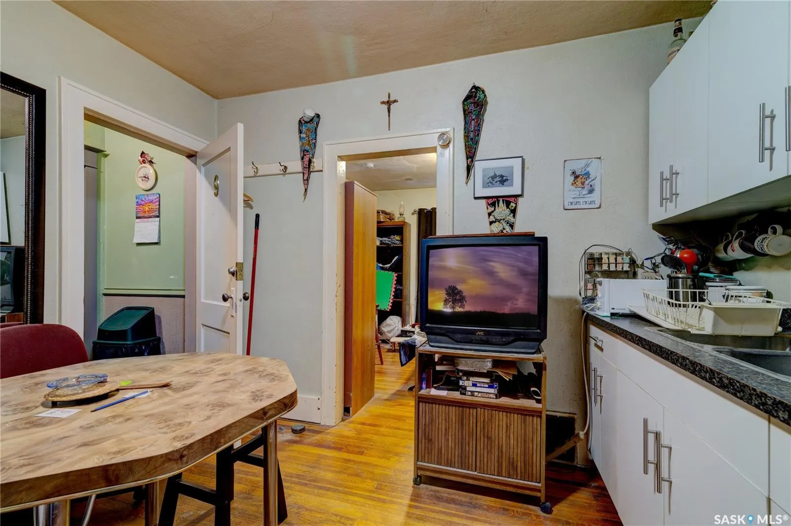 1713 St John STREET