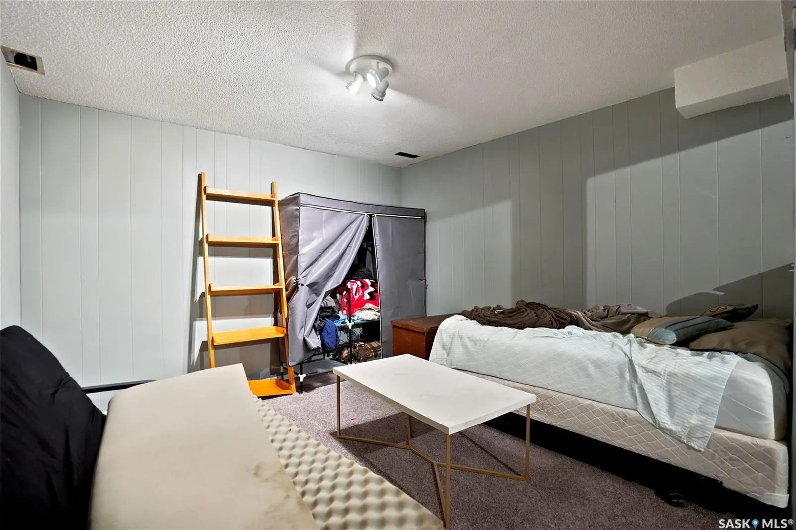1313 Prince CRESCENT