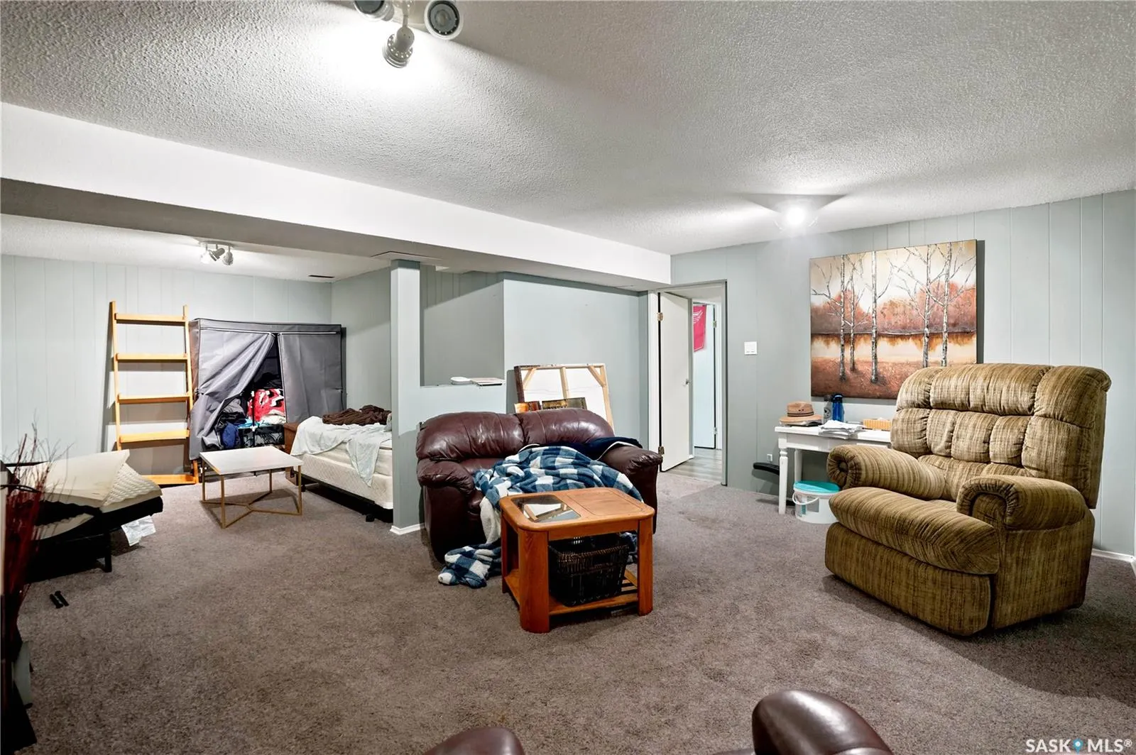 1313 Prince CRESCENT