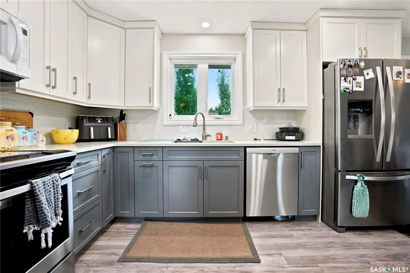 1313 Prince CRESCENT
