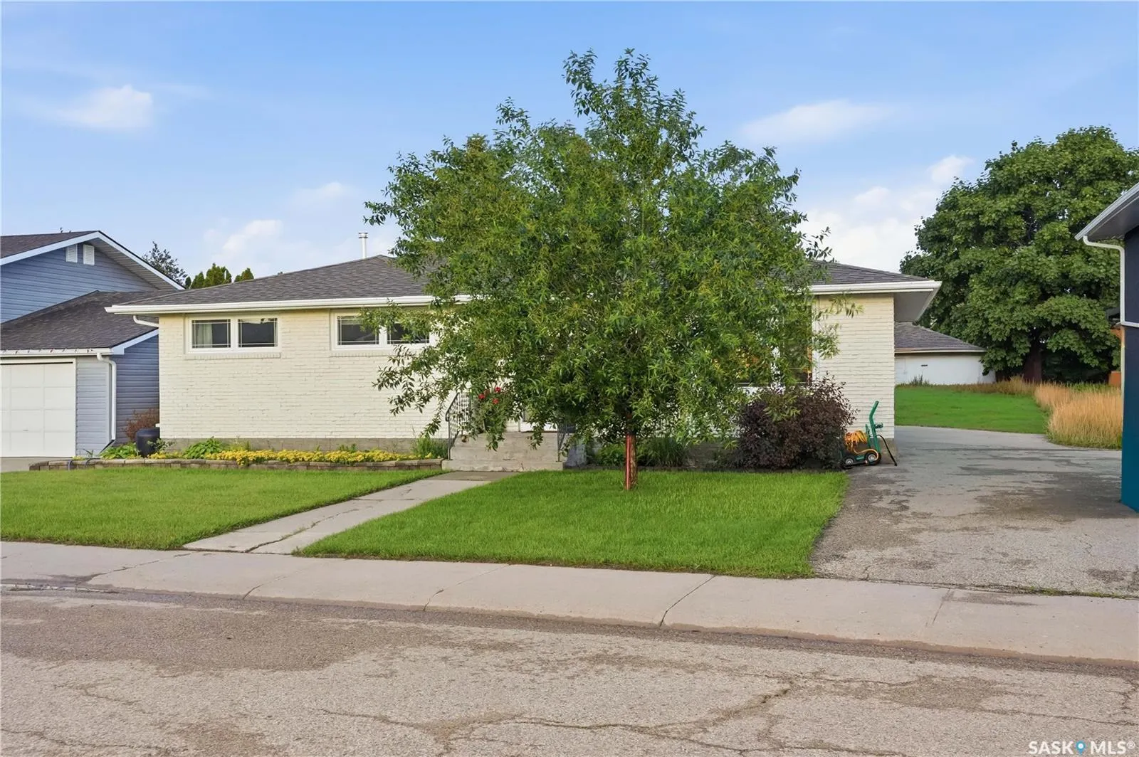 1313 Prince CRESCENT