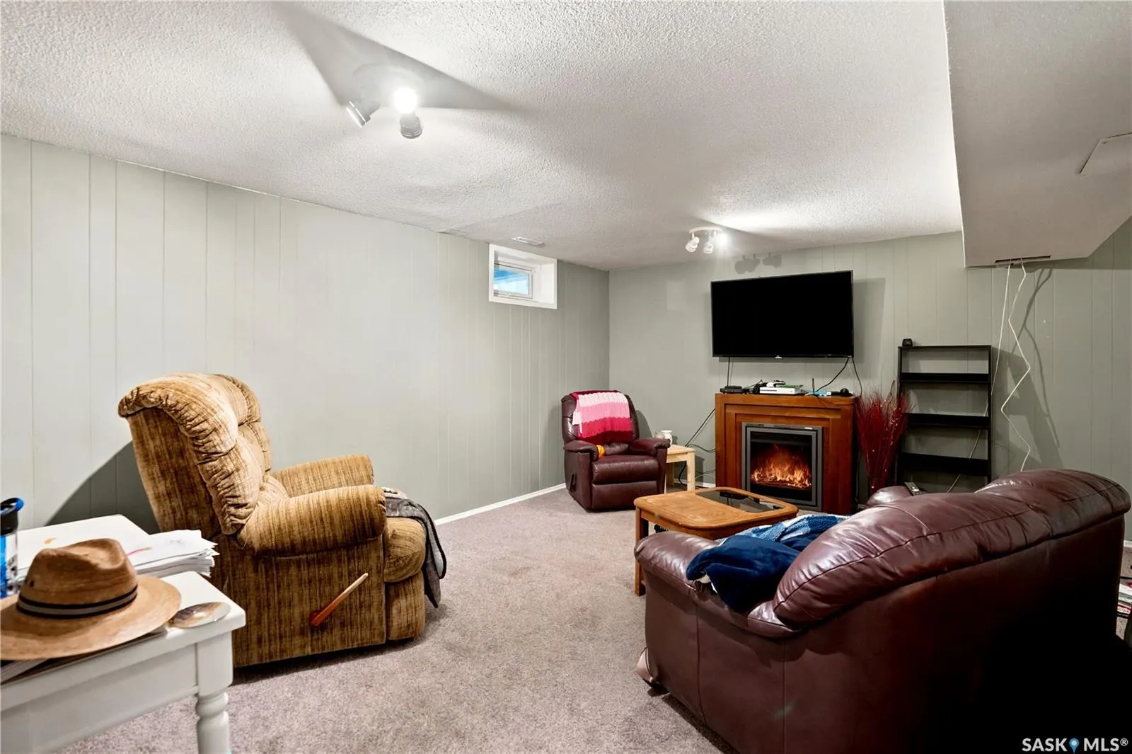 1313 Prince CRESCENT