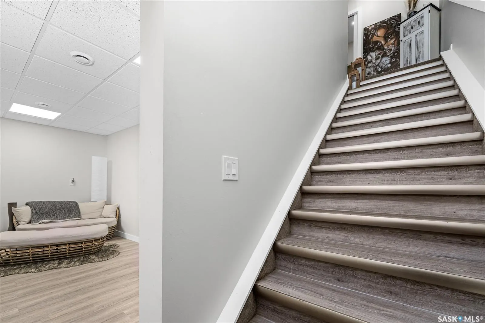 424 9th AVENUE W