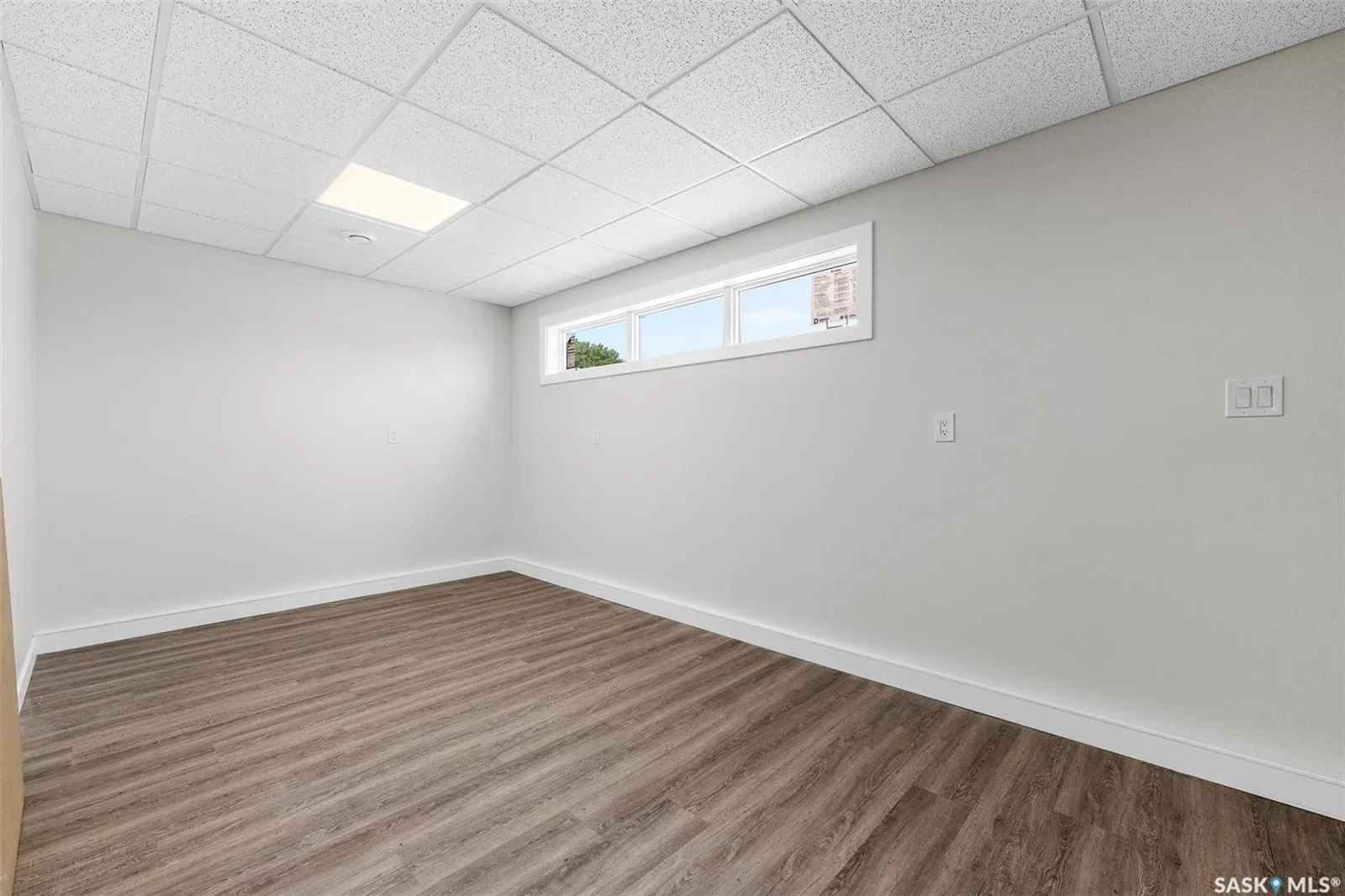 424 9th AVENUE W