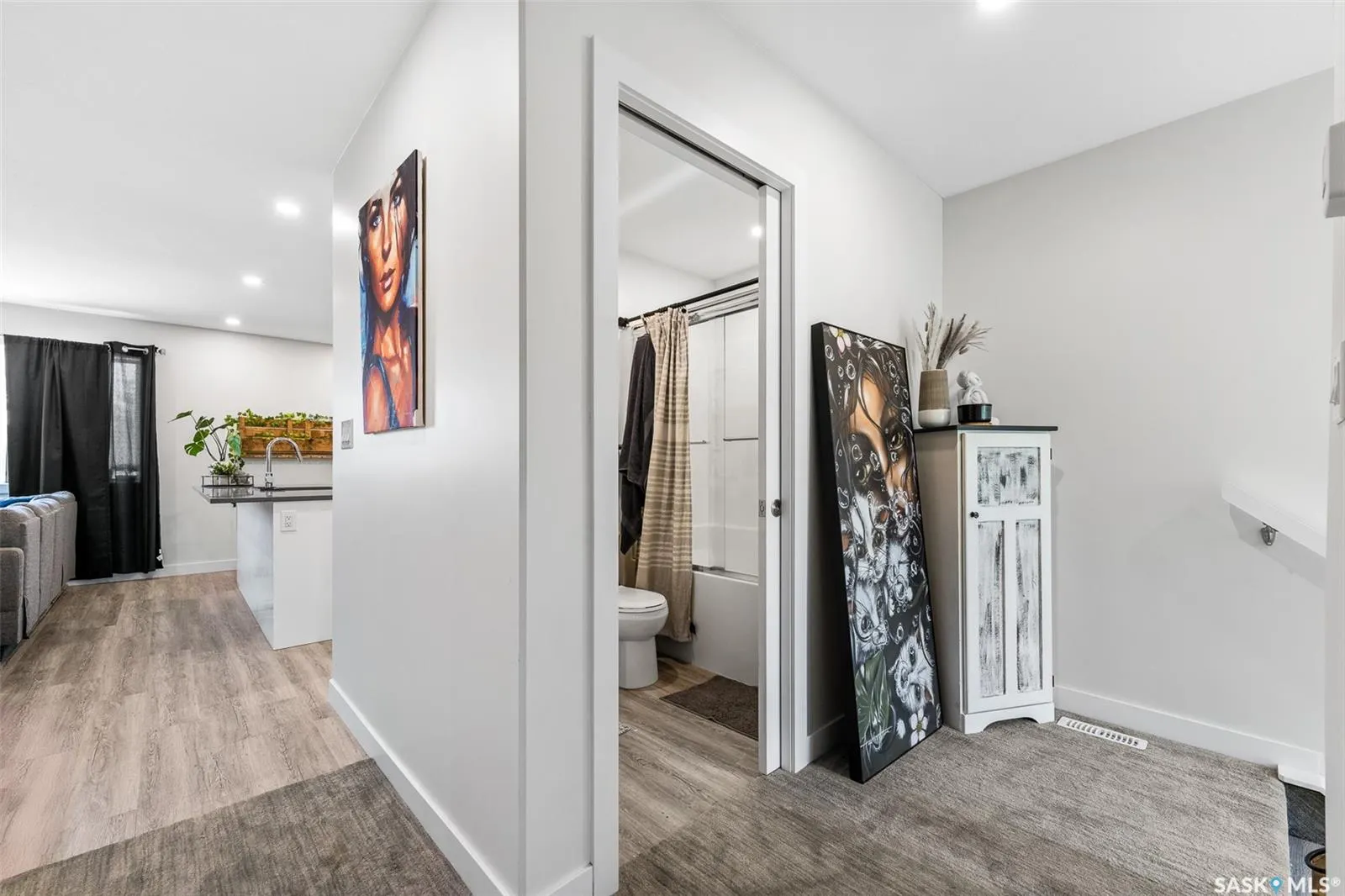 424 9th AVENUE W