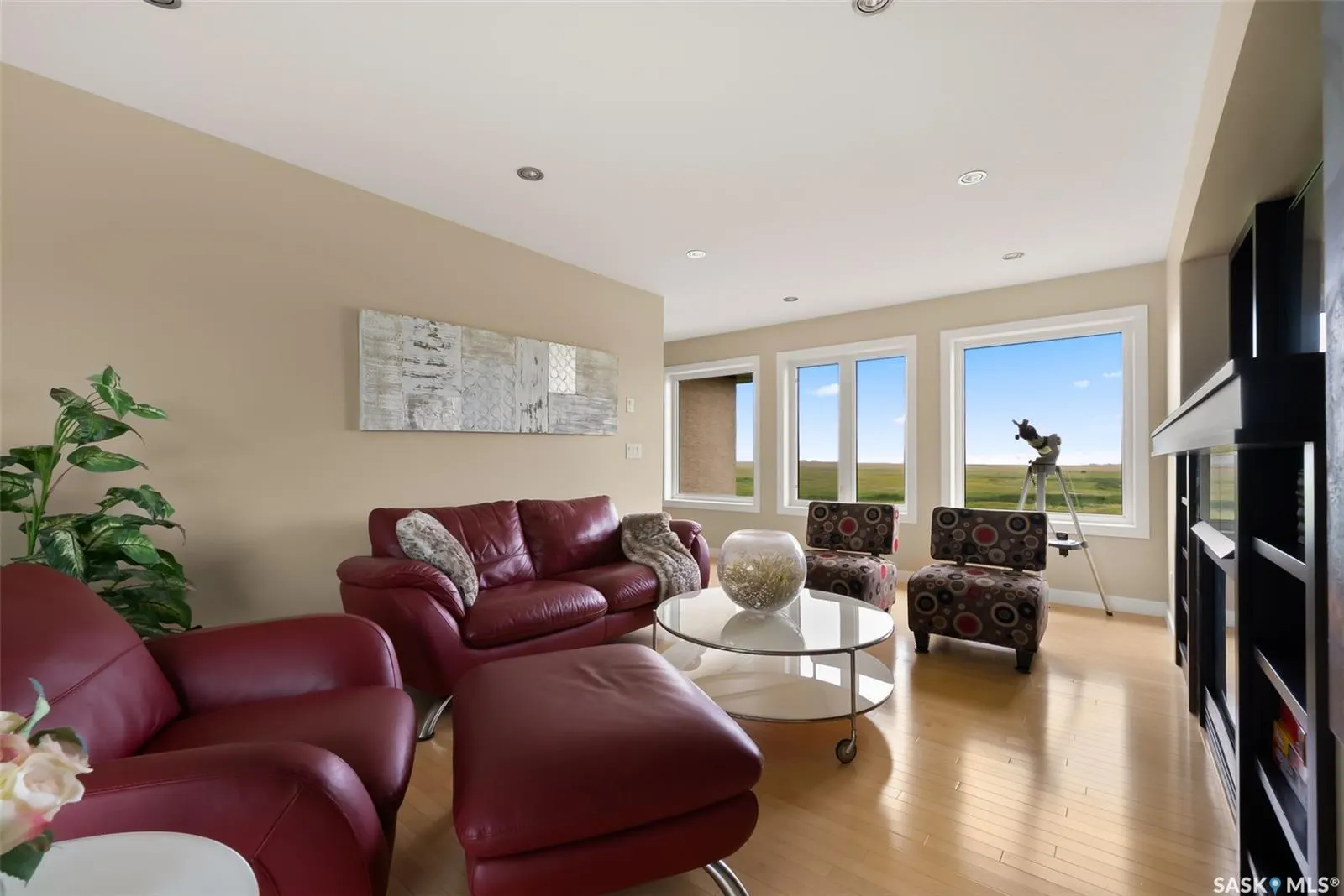 6110 Wascana COURT