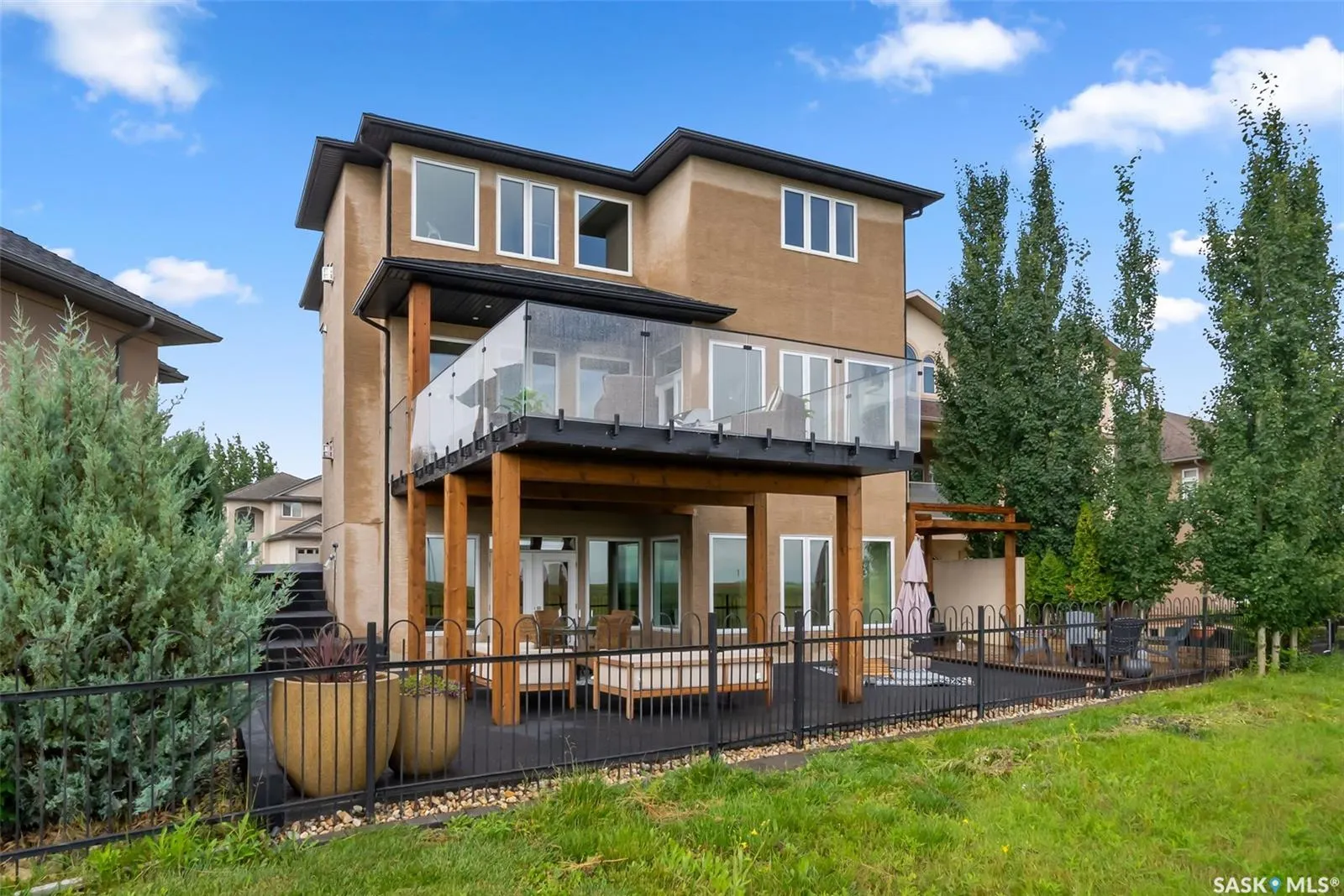 6110 Wascana COURT